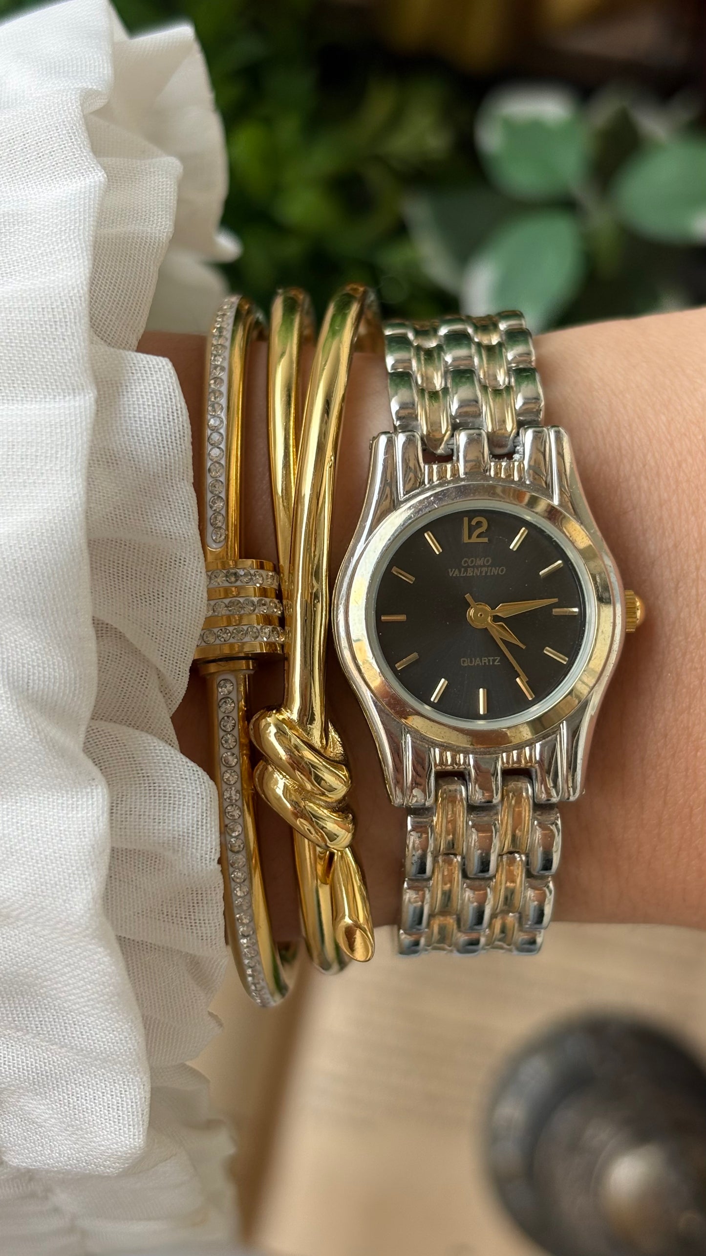 Vintage Como Valentino Classic Watch in Two-Tone Black Silver Dial Japan Quartz