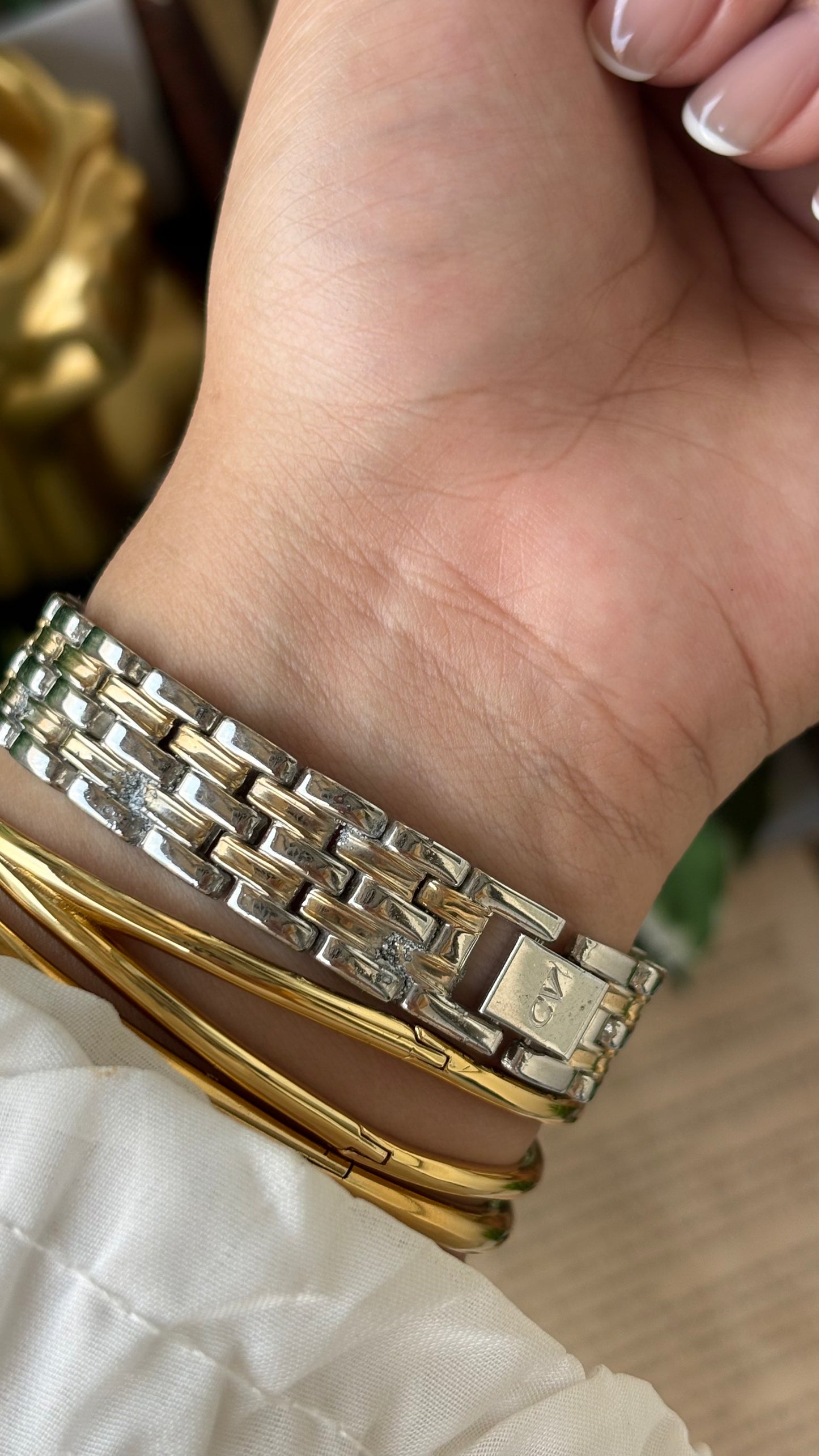 Vintage Como Valentino Classic Watch in Two-Tone Black Silver Dial Japan Quartz