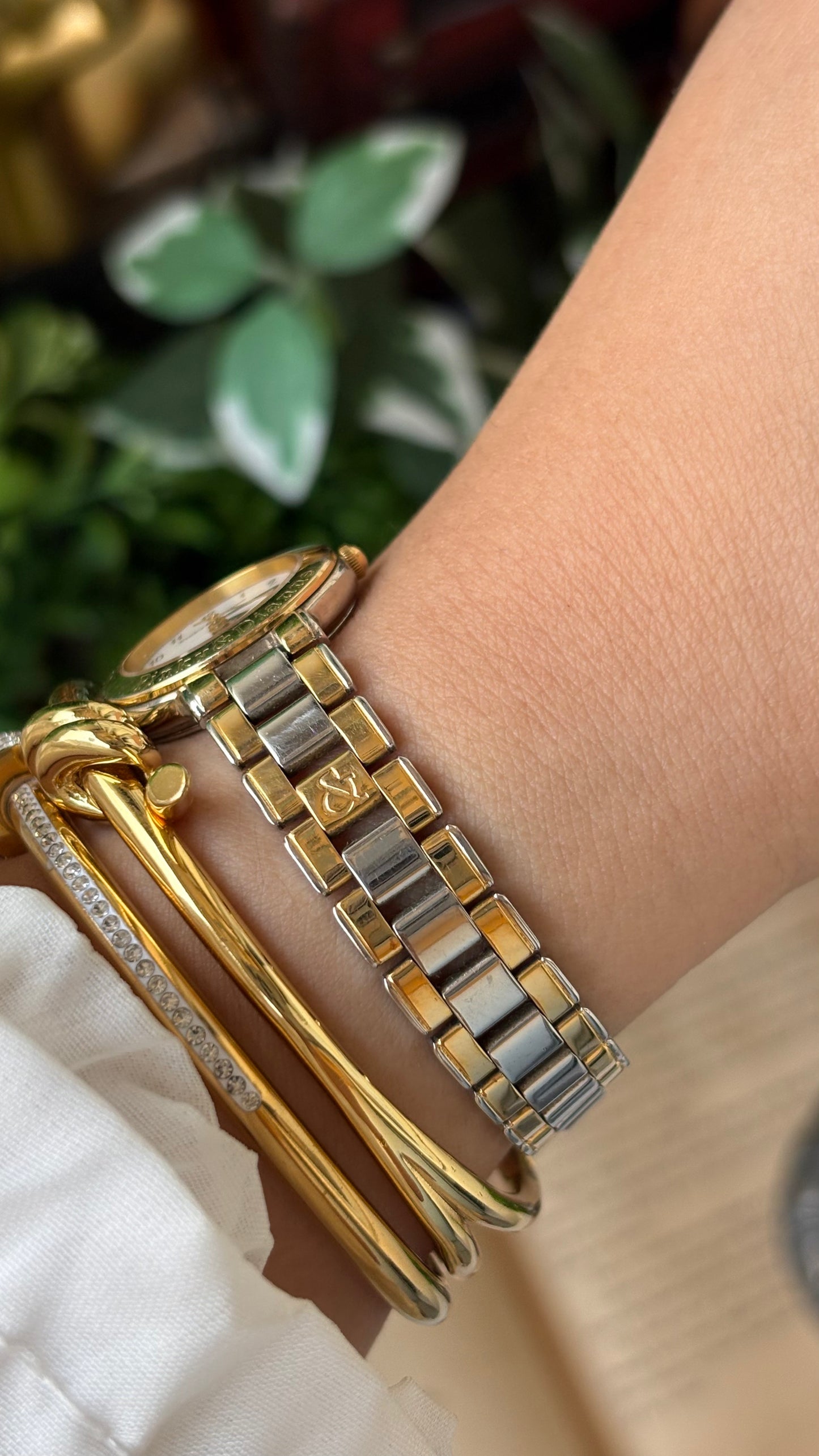 Vintage Pinky & Dianne Elegant Minimalist Watch in Two-Tone Japan Quartz Marie Claire Inspired