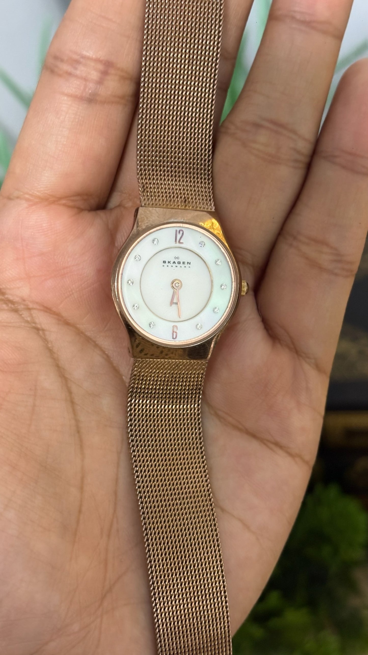 Vintage Skagen Crystal Marker Watch with Mesh Strap in Rose Gold Tone Quartz