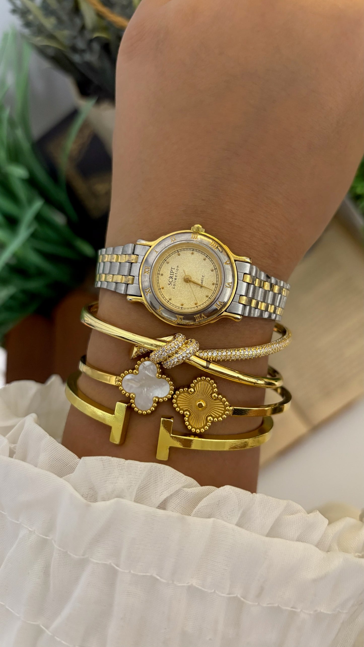 Vintage Jaxis Script Collection Roman Numeral Bezel Watch in Two-Tone Quartz