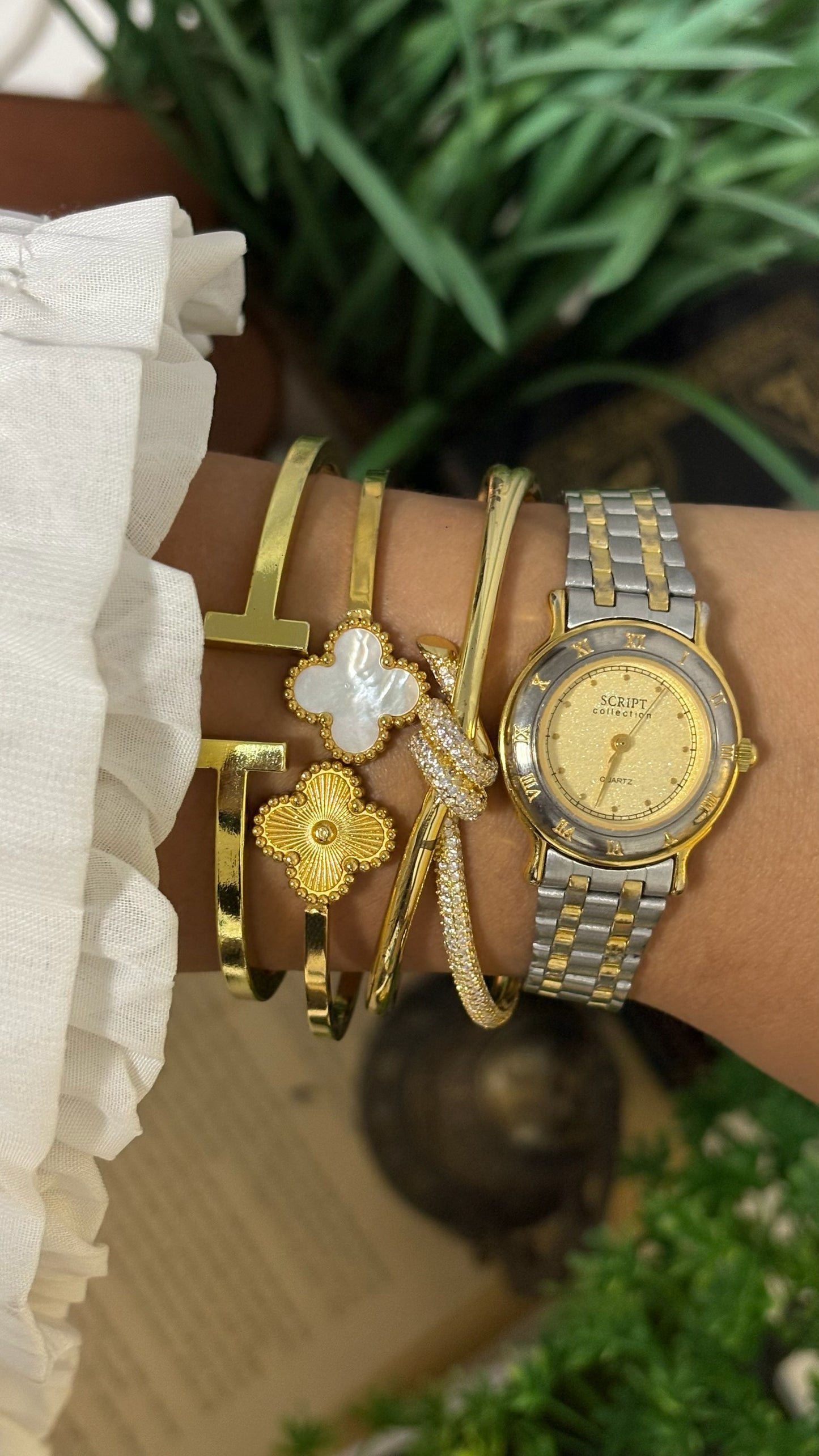 Vintage Jaxis Script Collection Roman Numeral Bezel Watch in Two-Tone Quartz