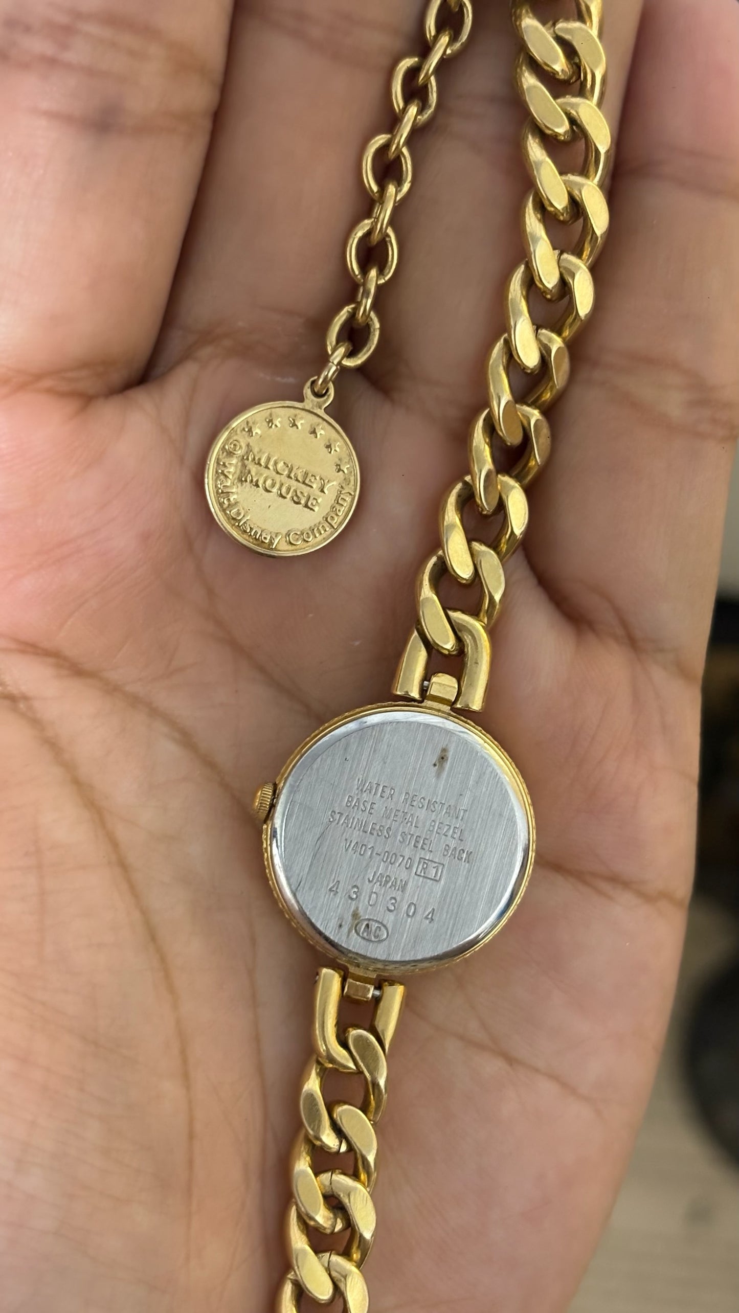 Vintage Alba Disney Mickey Mouse Round Watch with Curb Chain Bracelet in Gold Tone Quartz