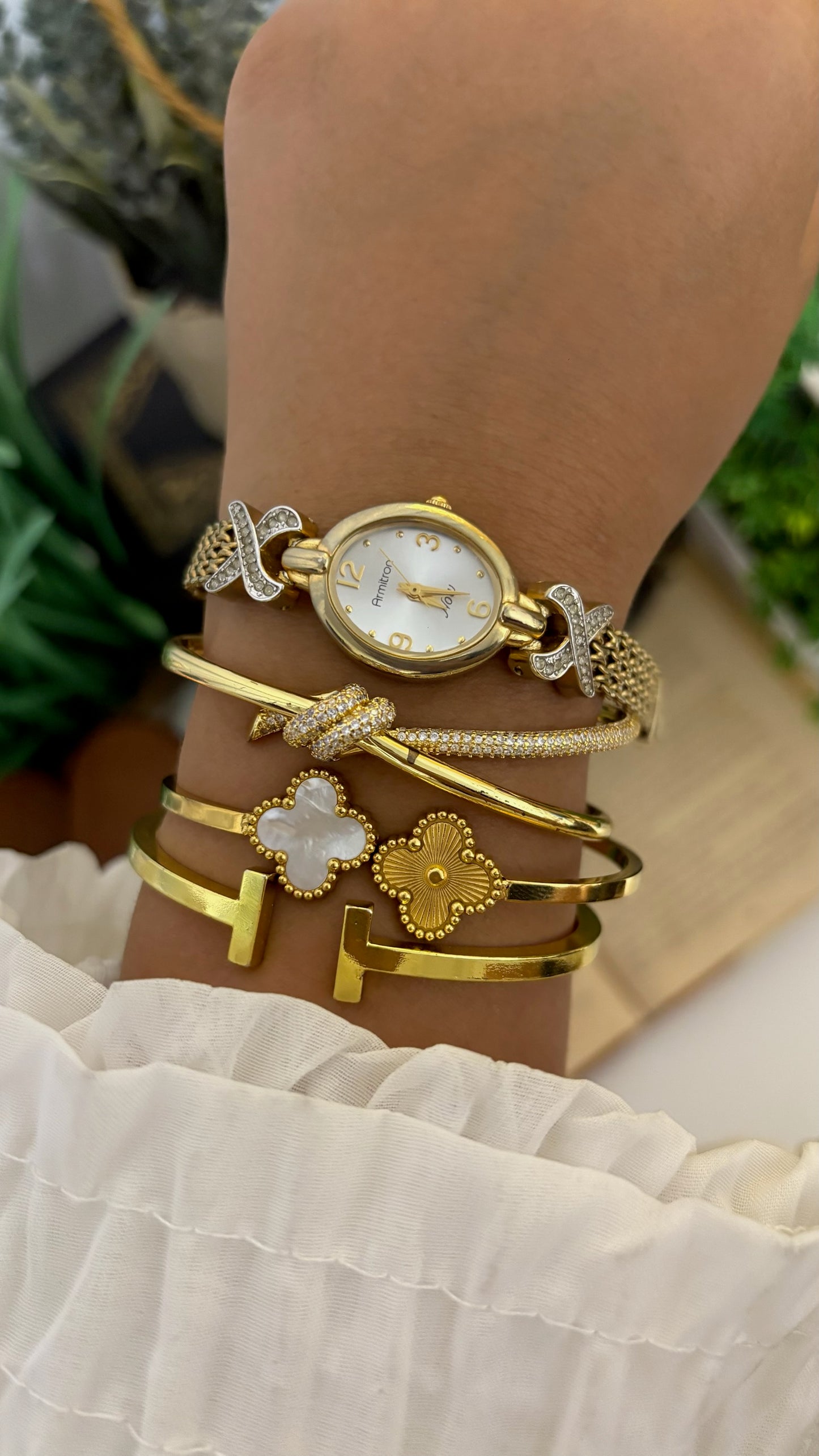 Vintage Armitron Now Oval Crystal X Link Watch with Intricate Mesh Strap in Gold Tone Quartz