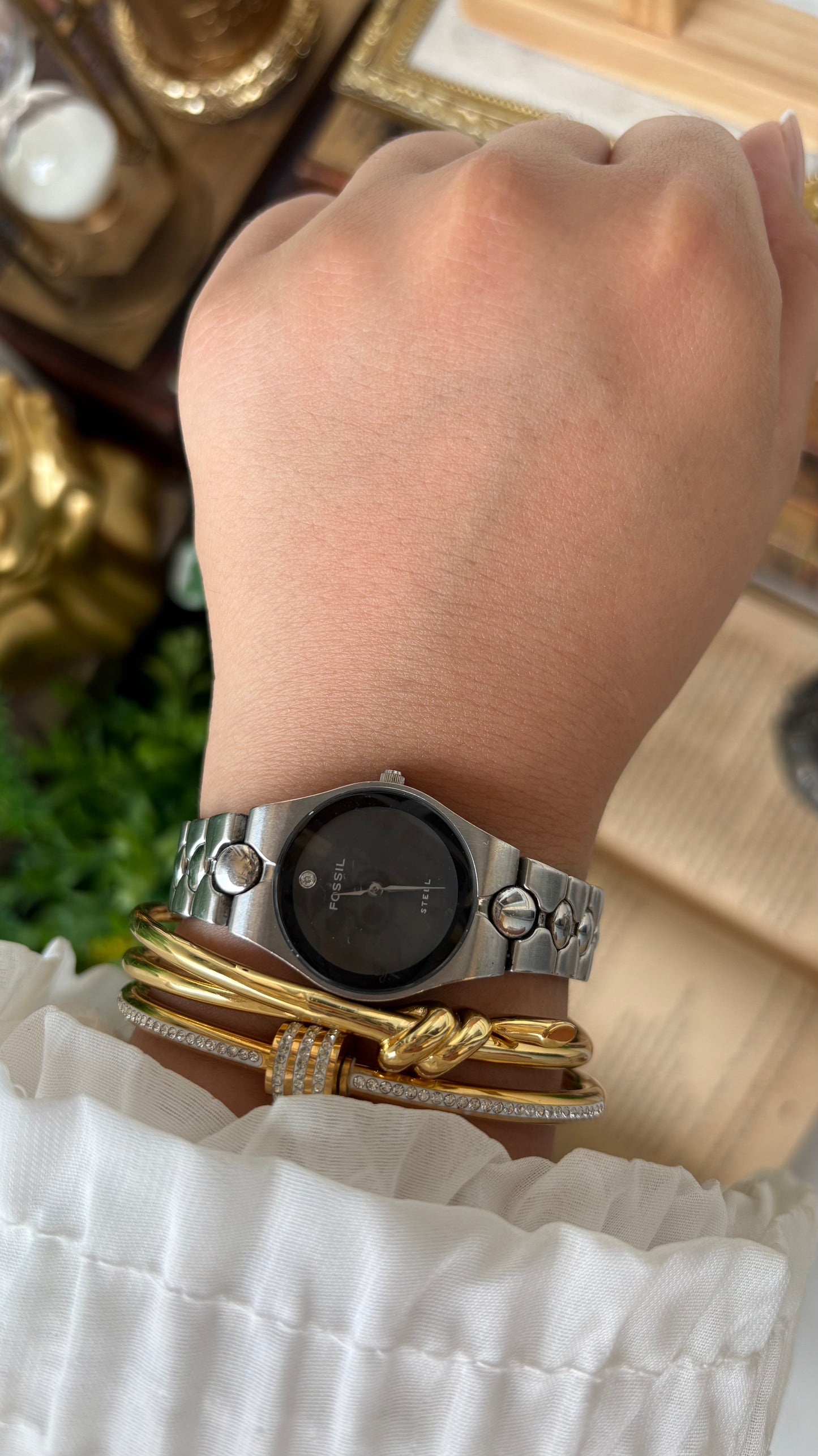 Vintage Fossil Steel Minimalist Watch in Silver Tone Diamond Silver Black Dial Quartz