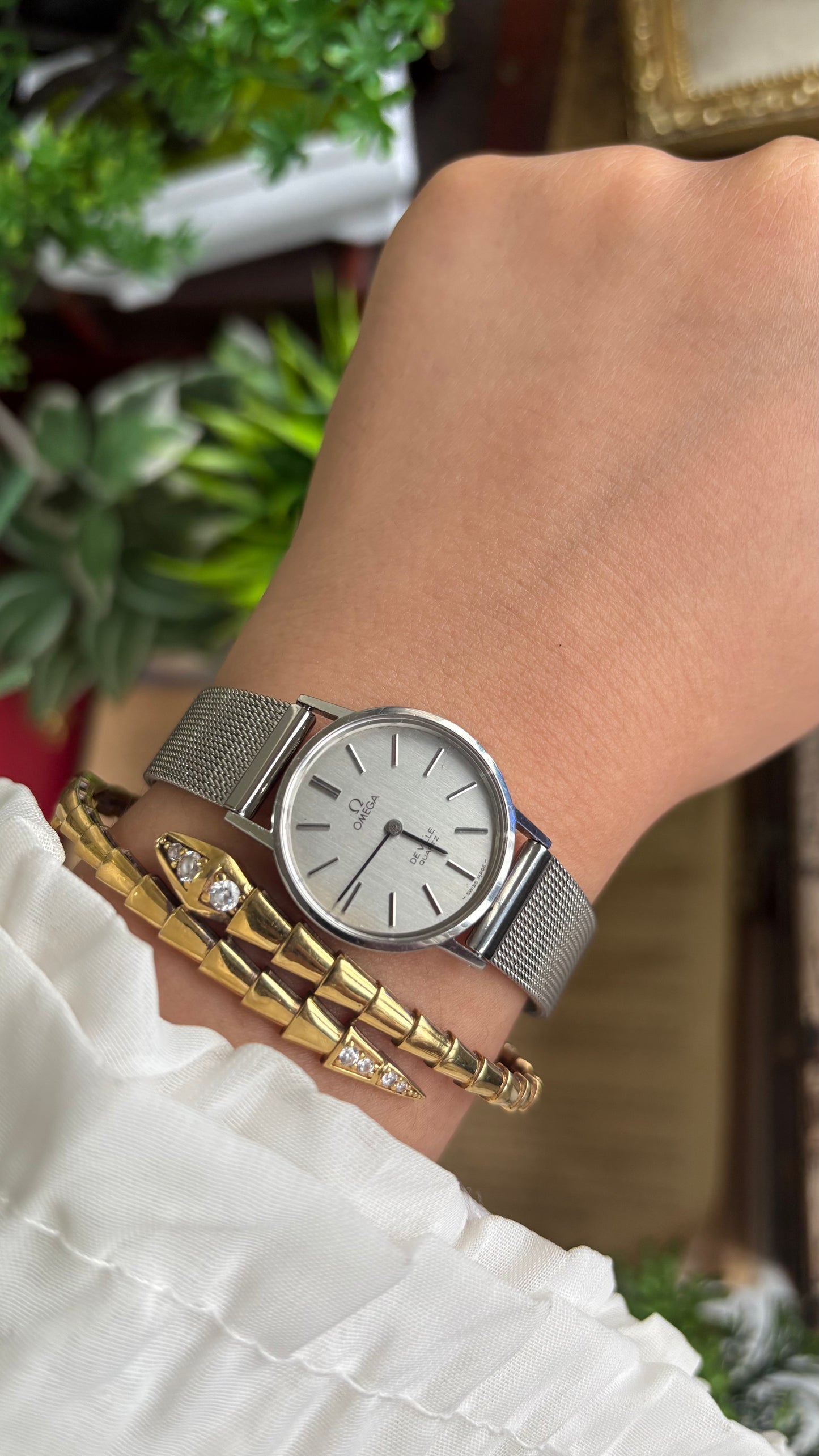 Vintage Omega Watch in Silver Tone Mesh Strap (Self-Adjust) with Omega Box