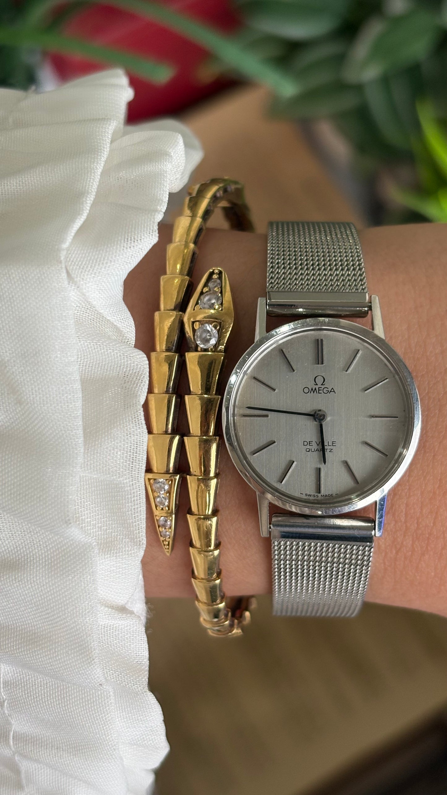 Vintage Omega Watch in Silver Tone Mesh Strap (Self-Adjust) with Omega Box