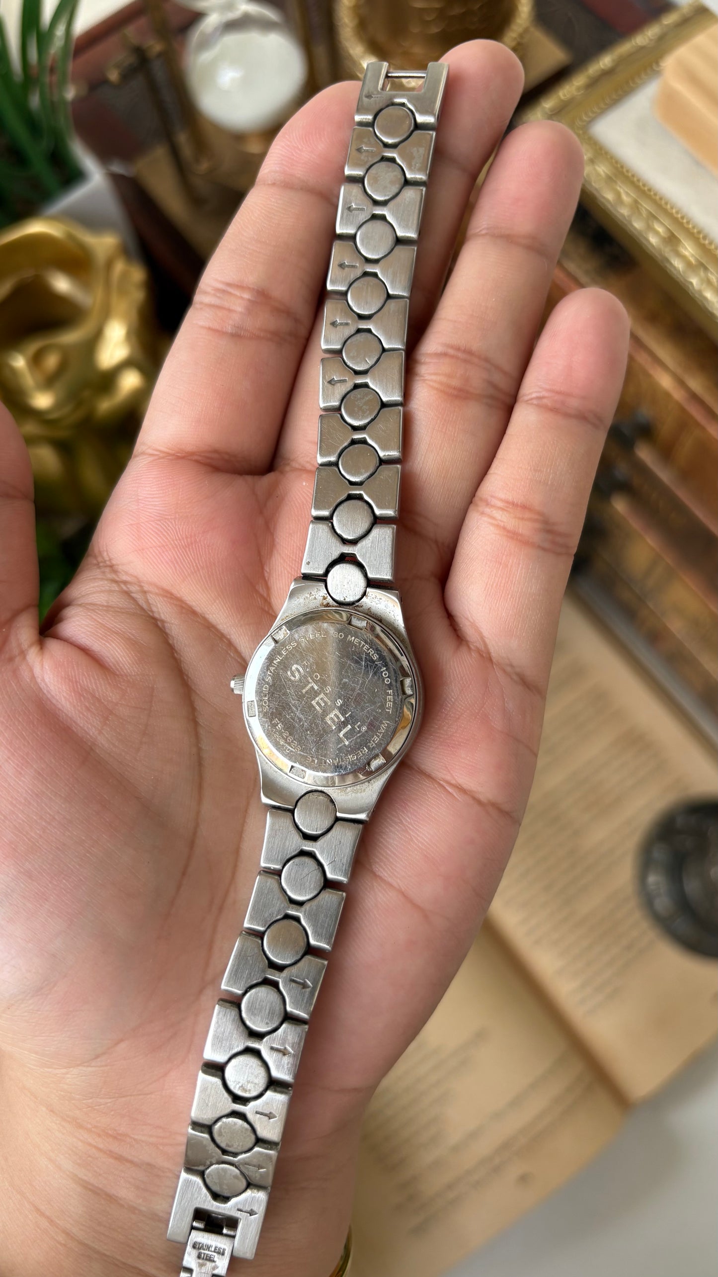 Vintage Fossil Steel Minimalist Watch in Silver Tone Diamond Silver Black Dial Quartz