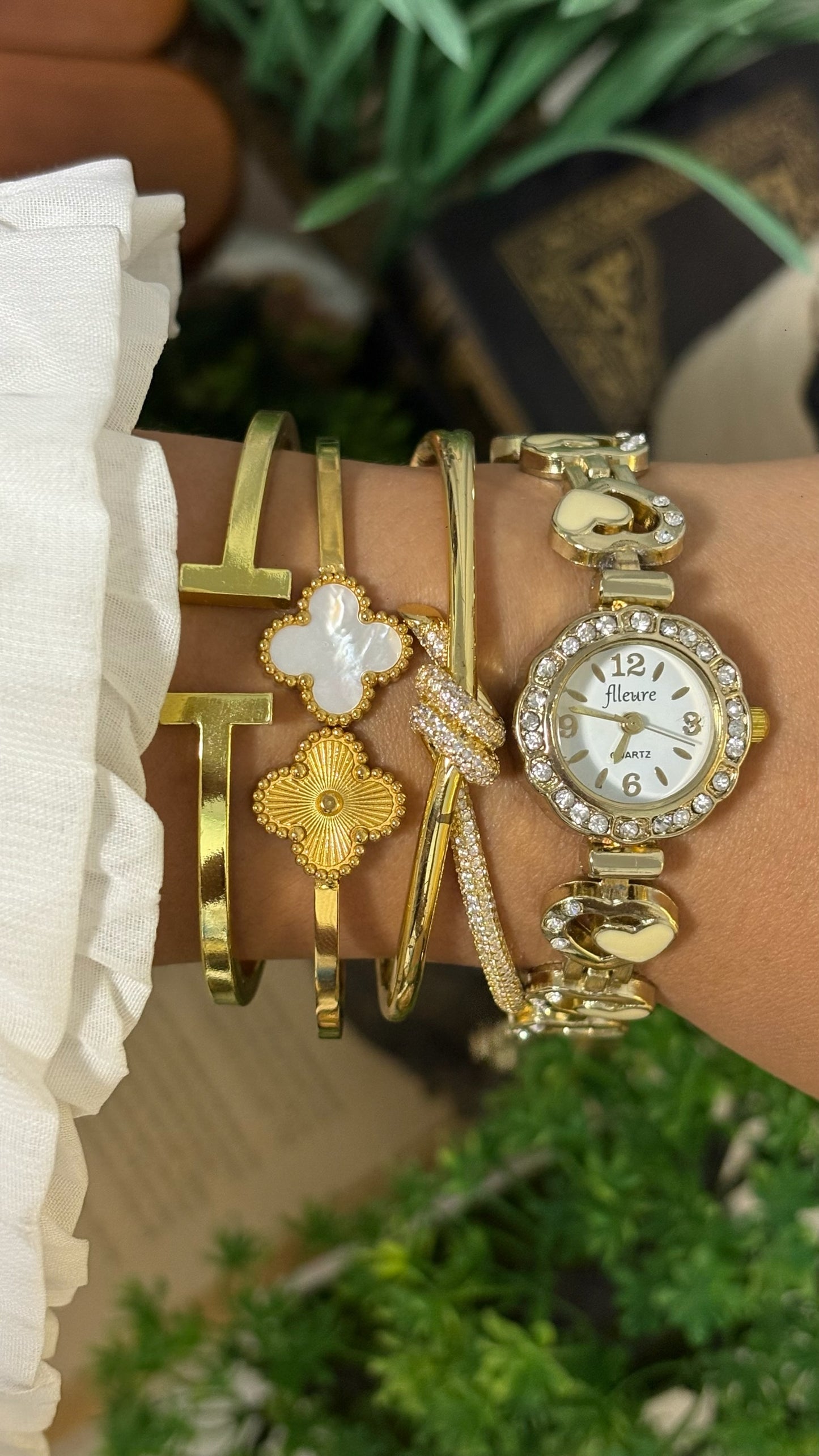 Vintage Fleure Crystal Bezel Watch with Enameled Heart Links in Gold Tone Quartz