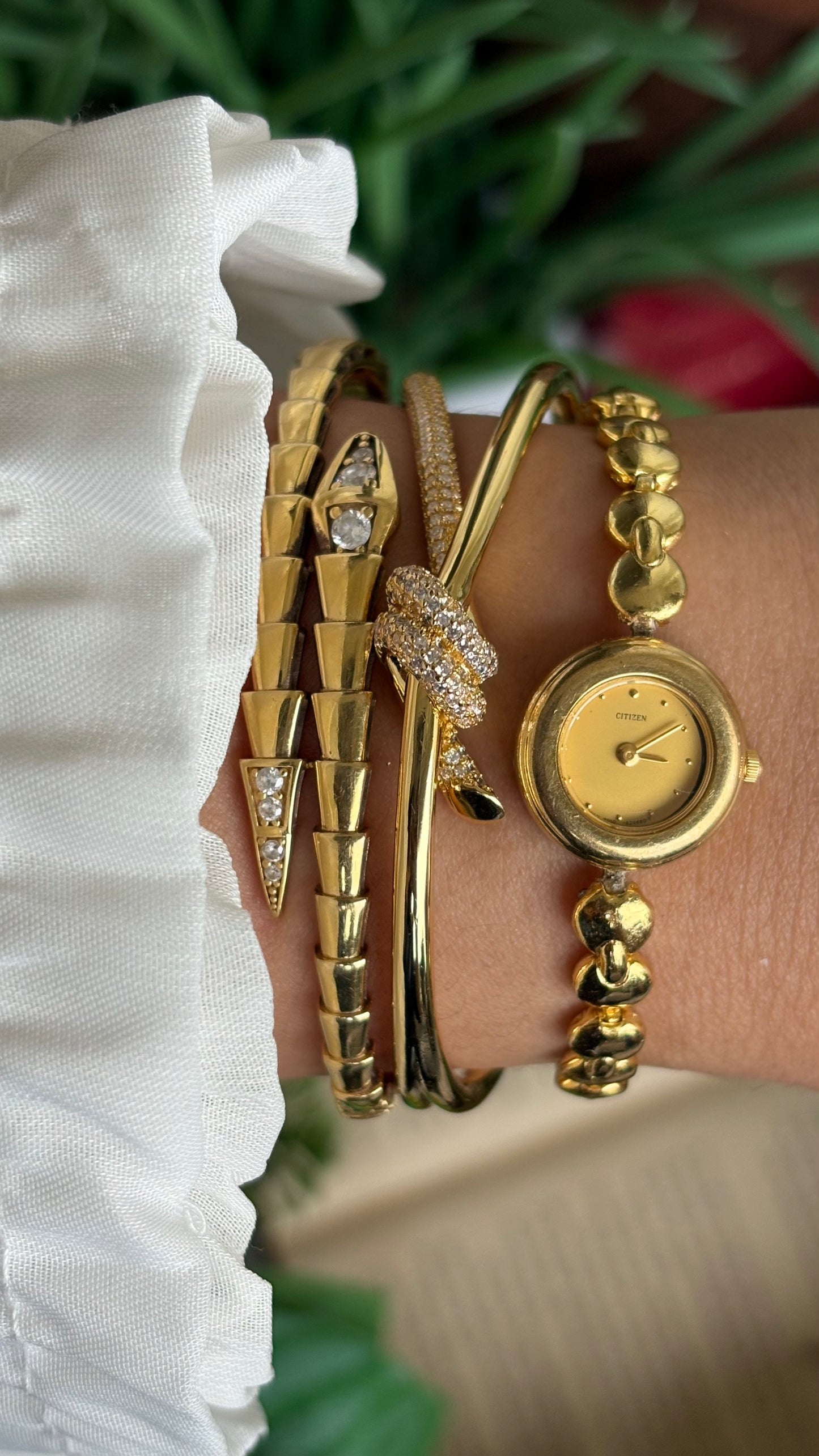 Vintage Citizen Watch in Gold Tone Super Dainty