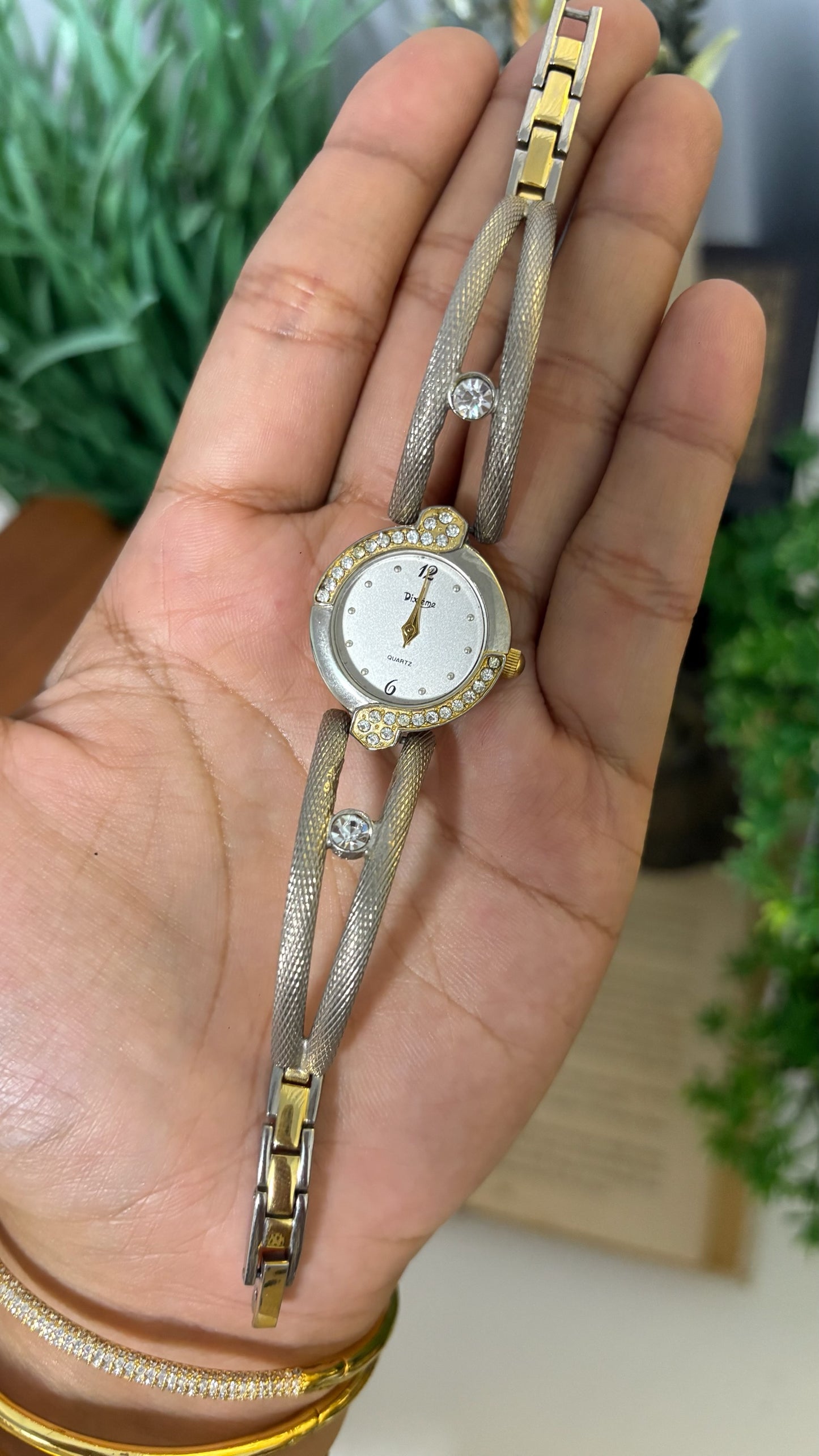 Vintage Dixième Half Crystal Bezel Watch with Textured Open-Yoke Strap in Silver Tone Quartz