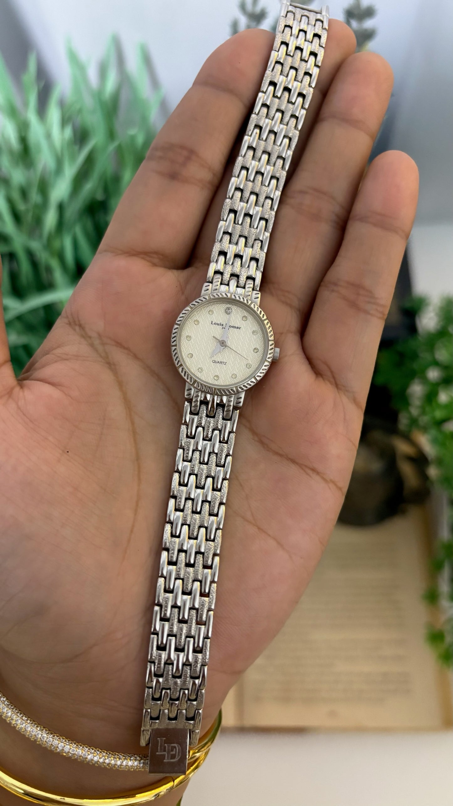 Vintage Louis Domar Paris Diamond Marker Watch with Textured Five-Link Bracelet in Silver Tone Quartz