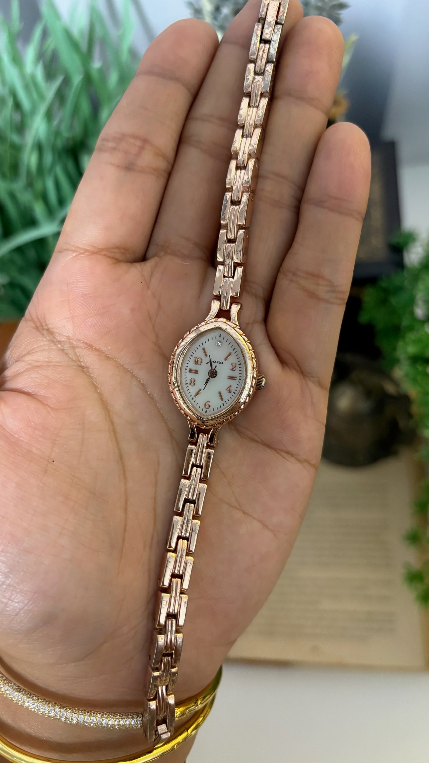 Vintage Jaxis Almond-Shaped Bezel Watch with Single-Link Bracelet in Rose Gold Tone Quartz