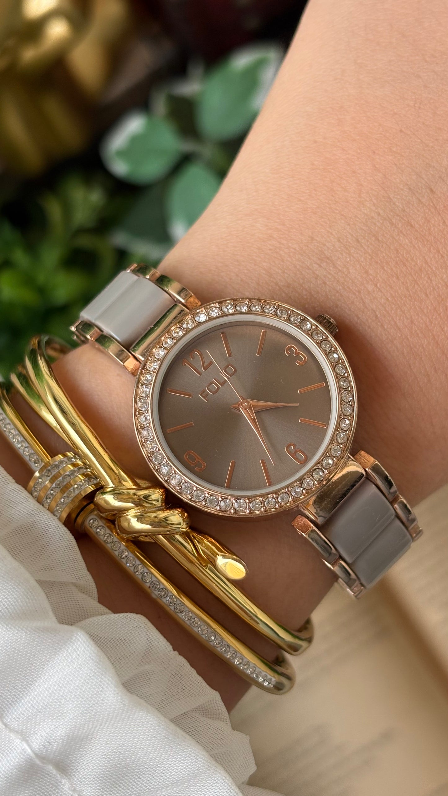 Vintage Folio by Fossil Rhinestone Bezel Watch in Rose Gold Two-Tone Dark Silver Dial Japan Quartz