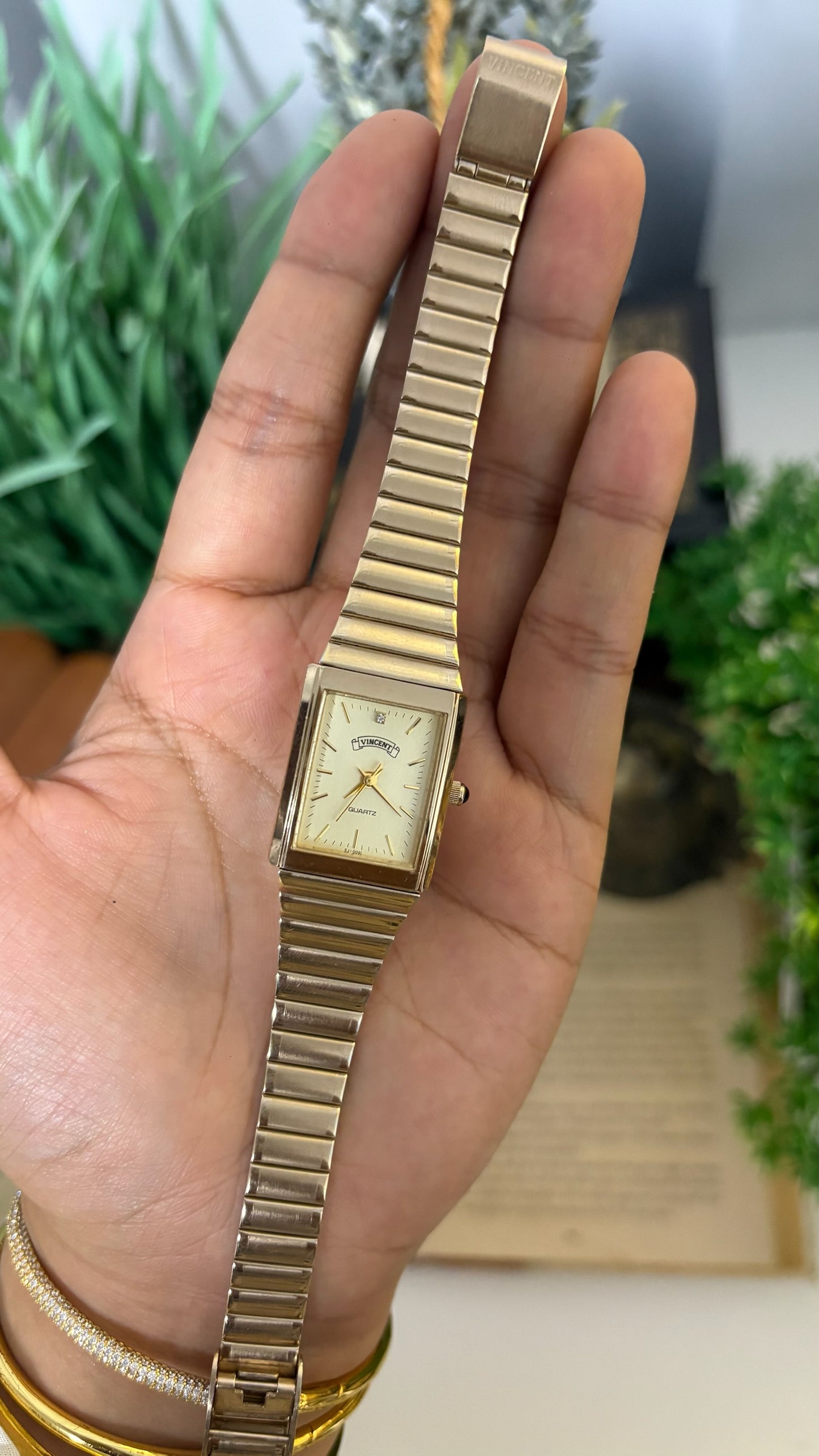 Vintage Vincent Rectangular Face Watch with Flat Link Bracelet in Gold Tone Quartz