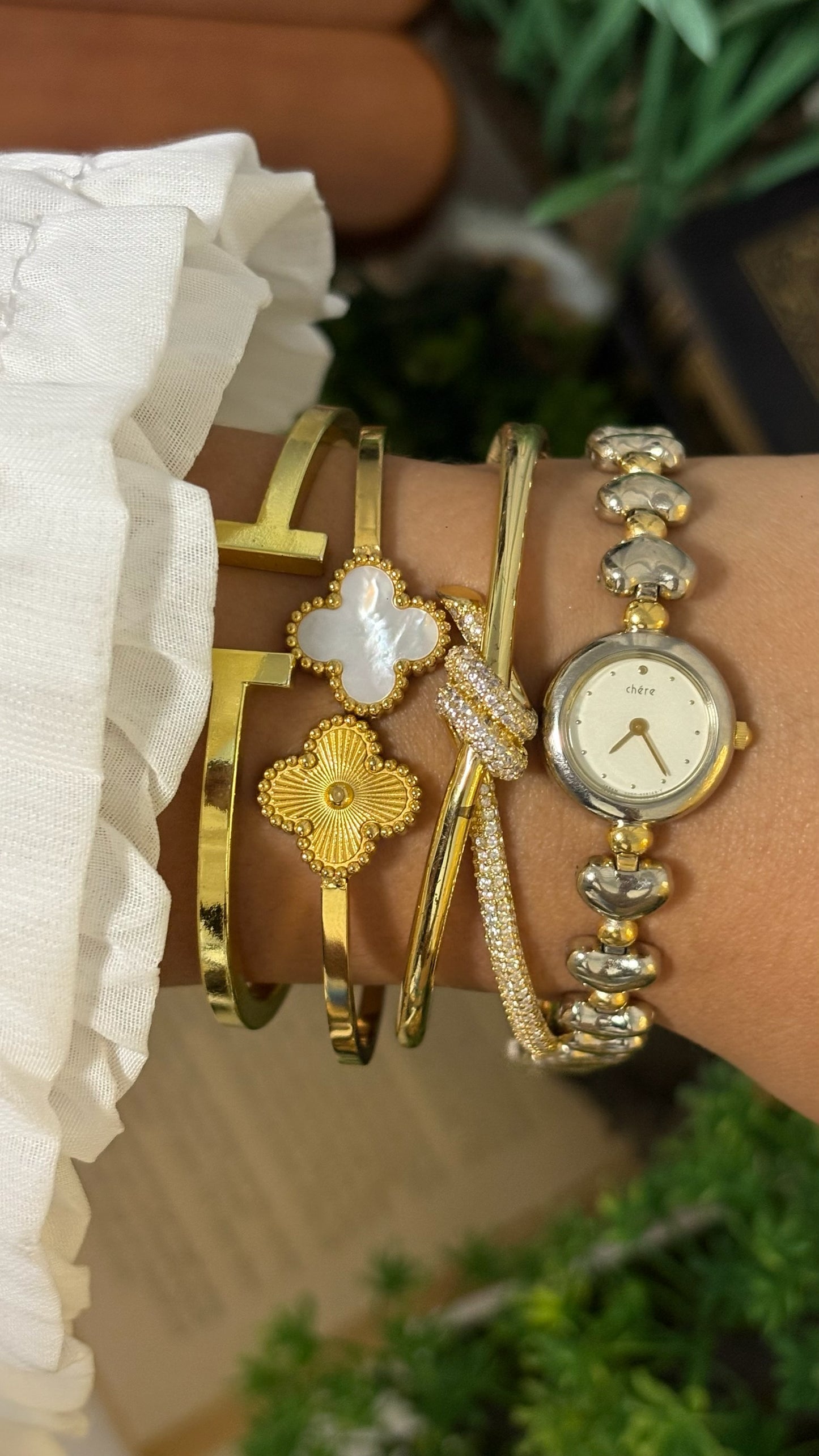 Vintage Citizen Chère Round Watch with Heart Link Bracelet in Two-Tone Quartz