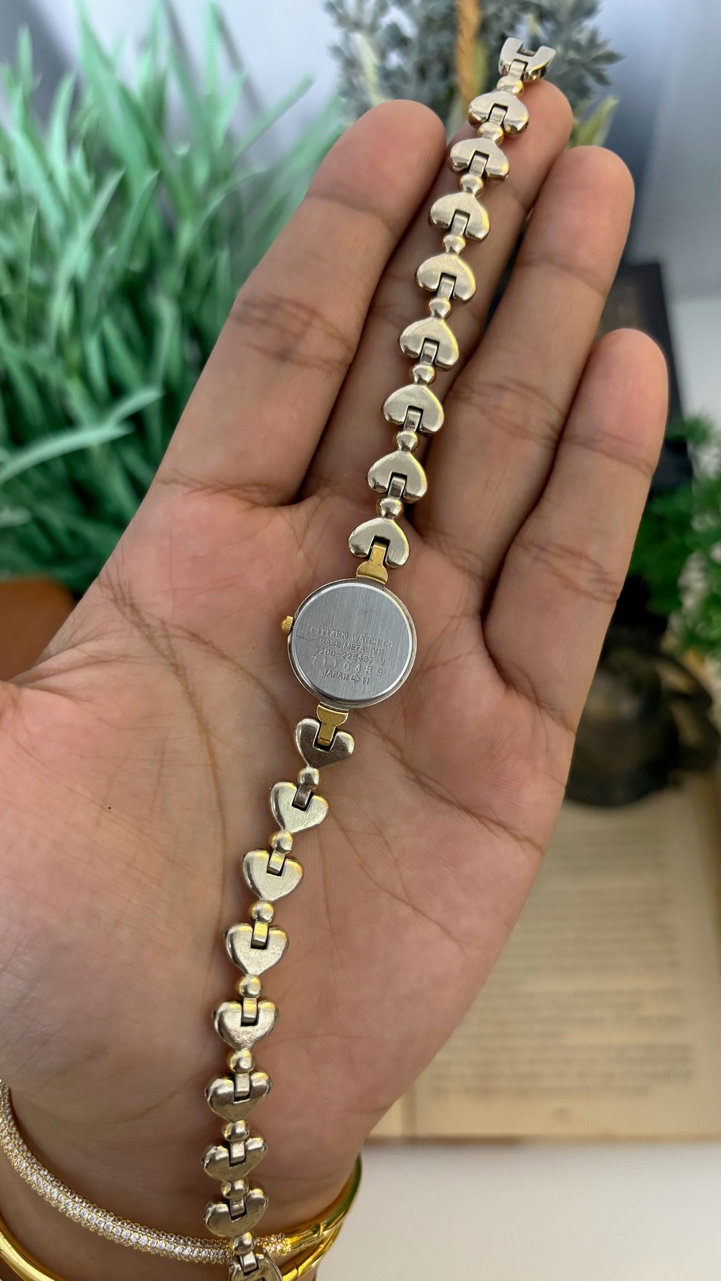 Vintage Citizen Chère Round Watch with Heart Link Bracelet in Two-Tone Quartz