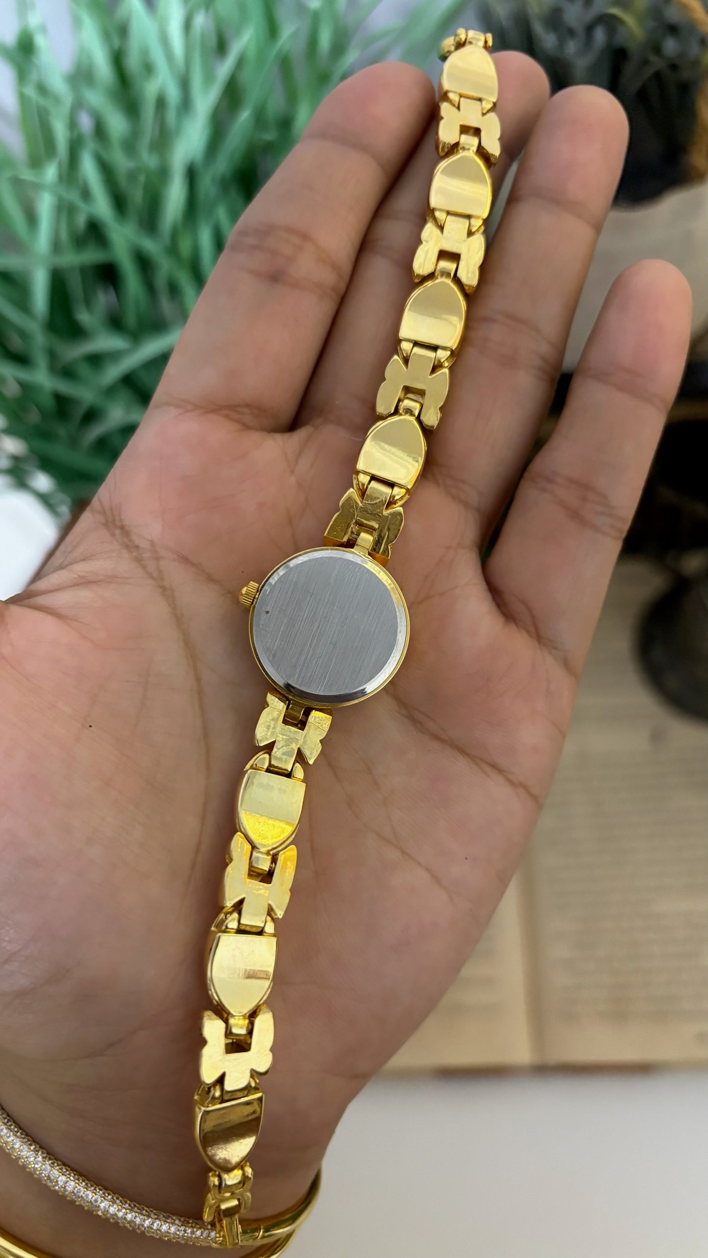 Vintage Louis Dior Round Black Dial Watch with Ornate Fluted Links in Gold Tone Quartz