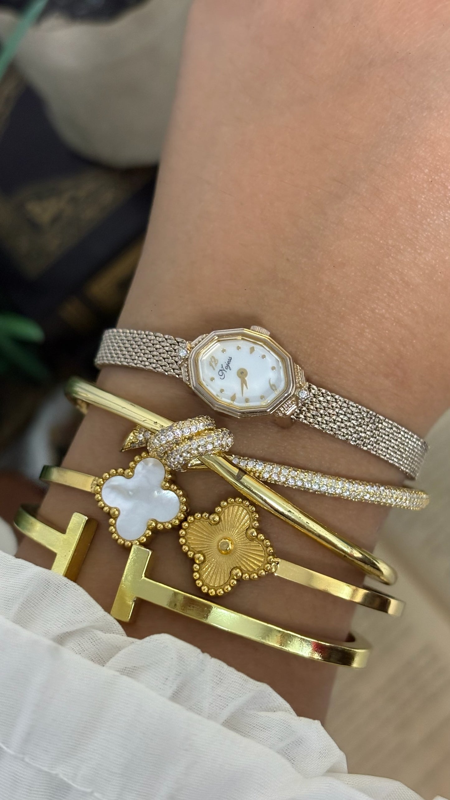 Vintage Nojess Octagonal Watch with Mesh Strap in Gold Tone Quartz