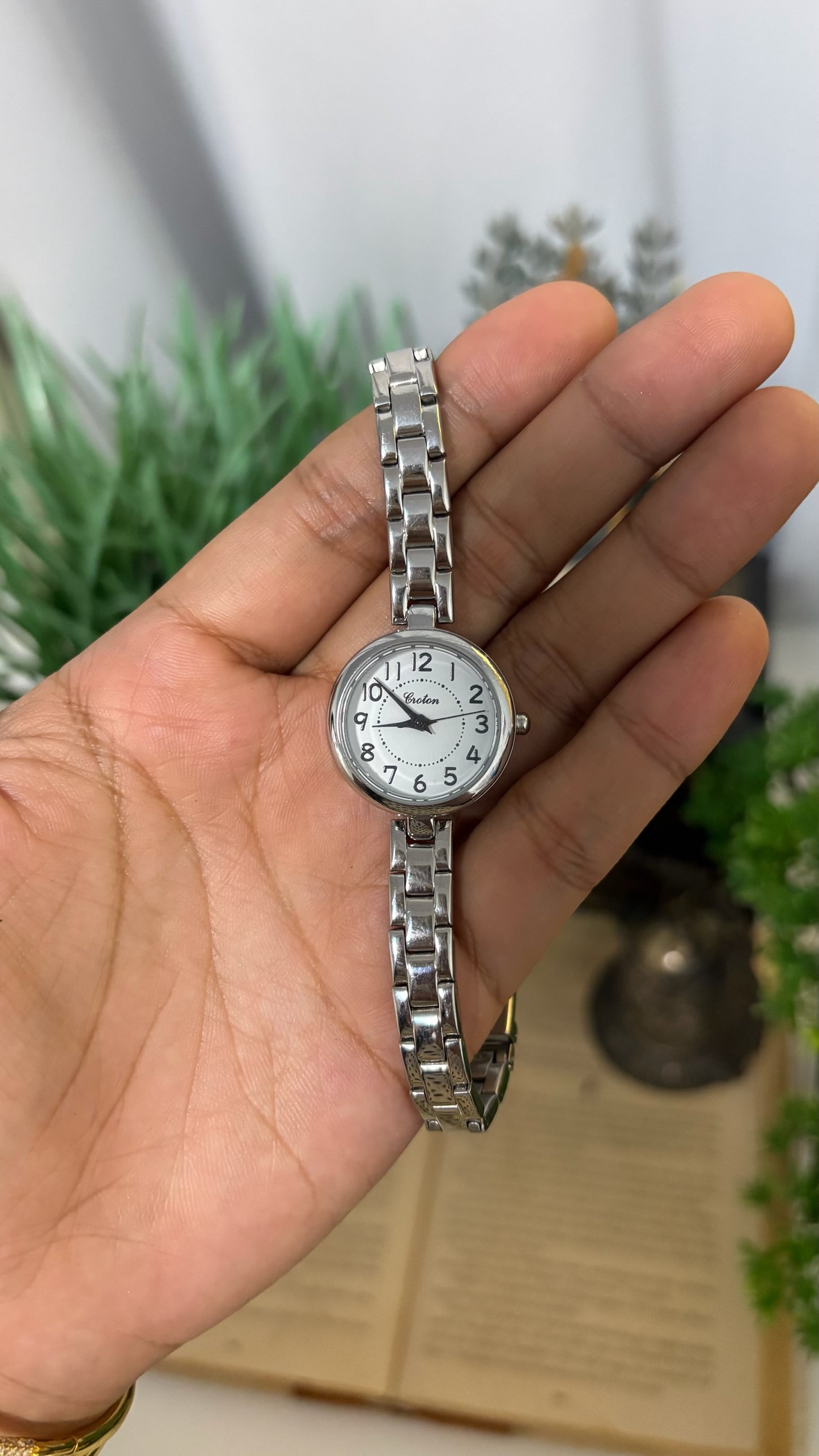 Vintage Croton Round Watch with Single-Link Bracelet in Silver Tone Quartz