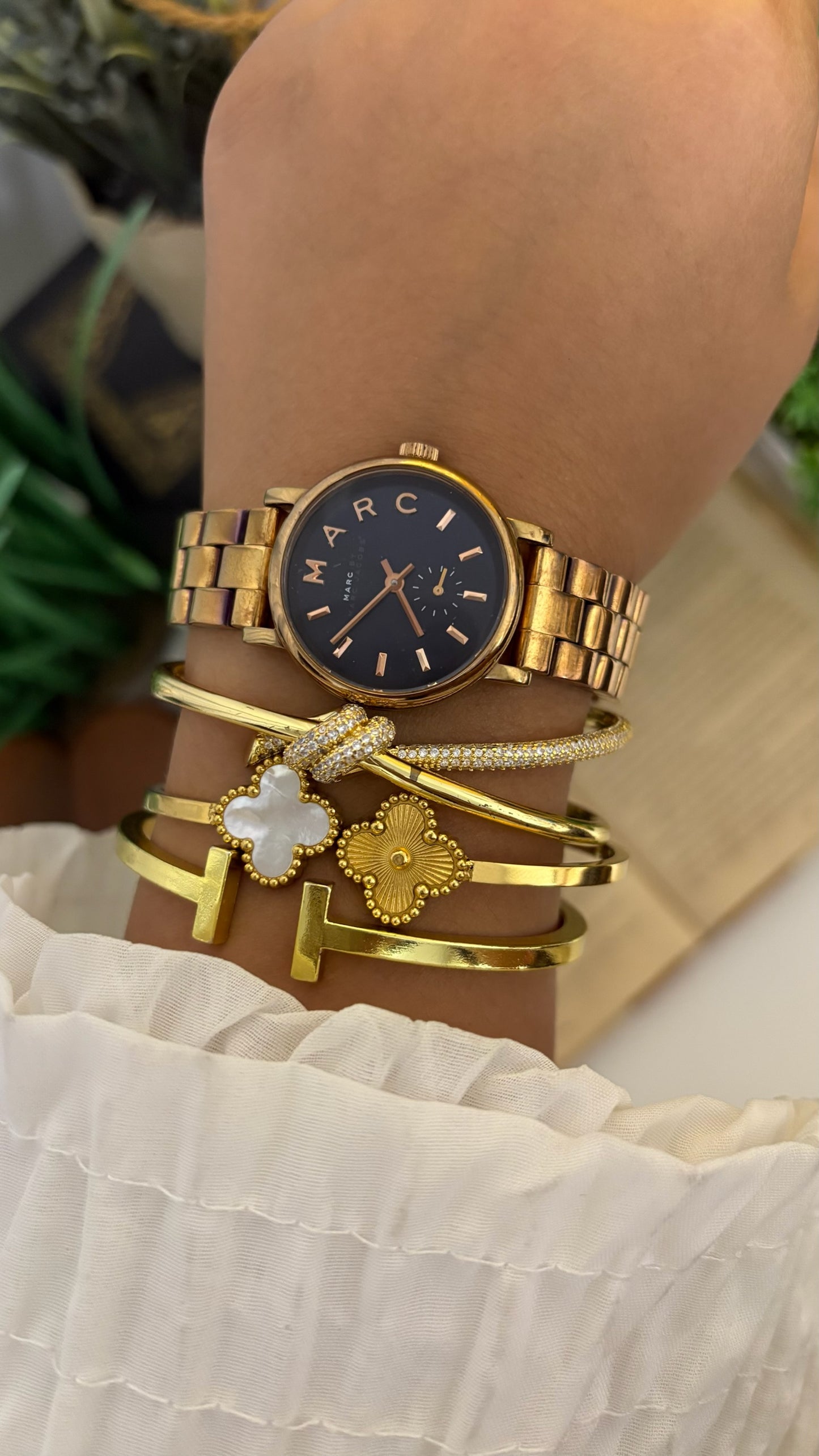 Vintage Marc by Marc Jacobs Henry Watch with Gold Tone Link Bracelet