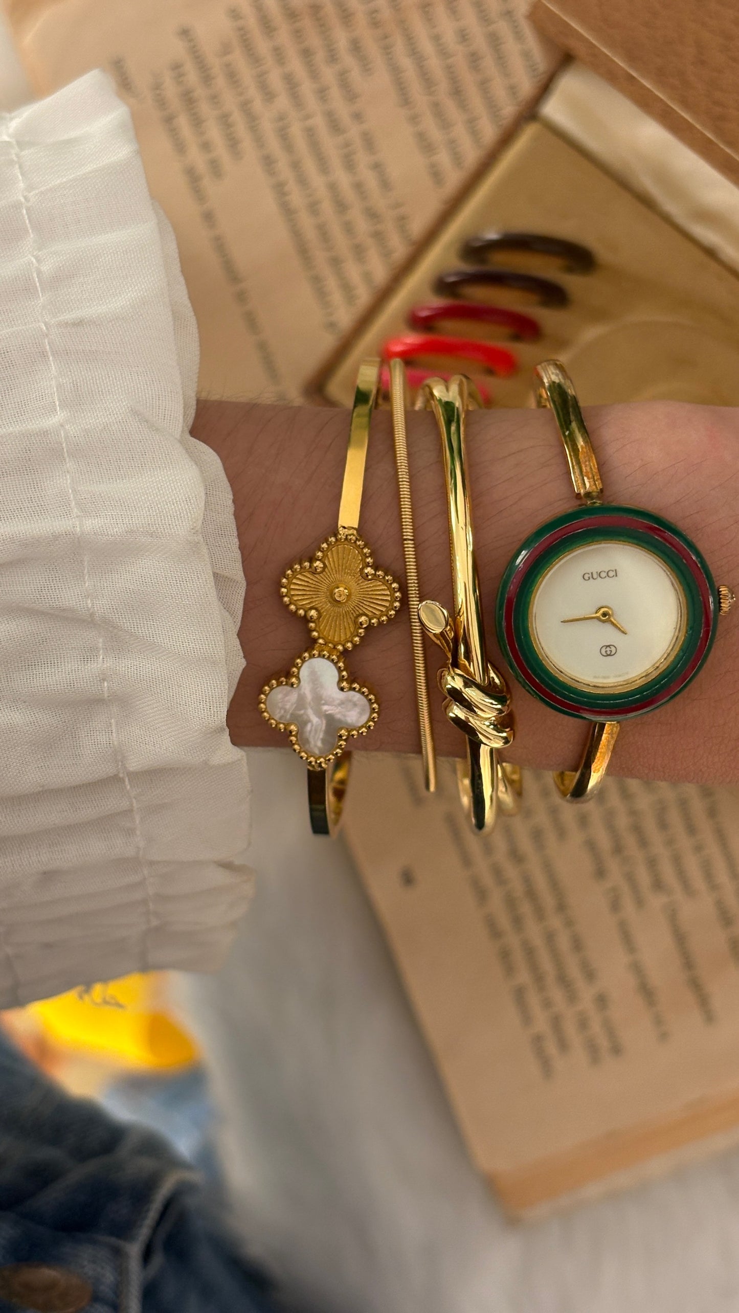 Rare Vintage Gucci Swiss Interchangeable Cherry Line Bezel Bangle Watch Set in Gold Tone Quartz