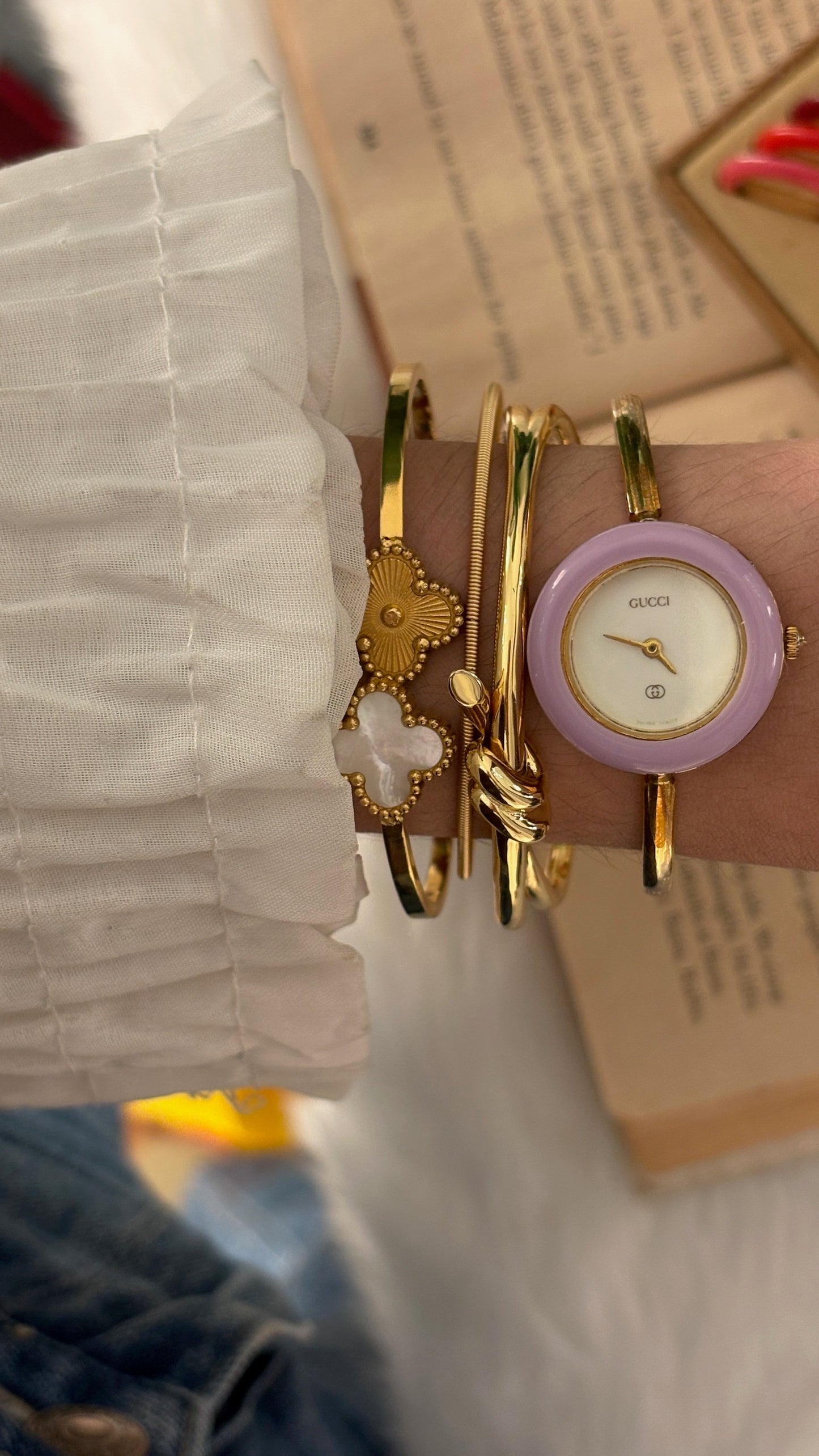Rare Vintage Gucci Swiss Interchangeable Cherry Line Bezel Bangle Watch Set in Gold Tone Quartz