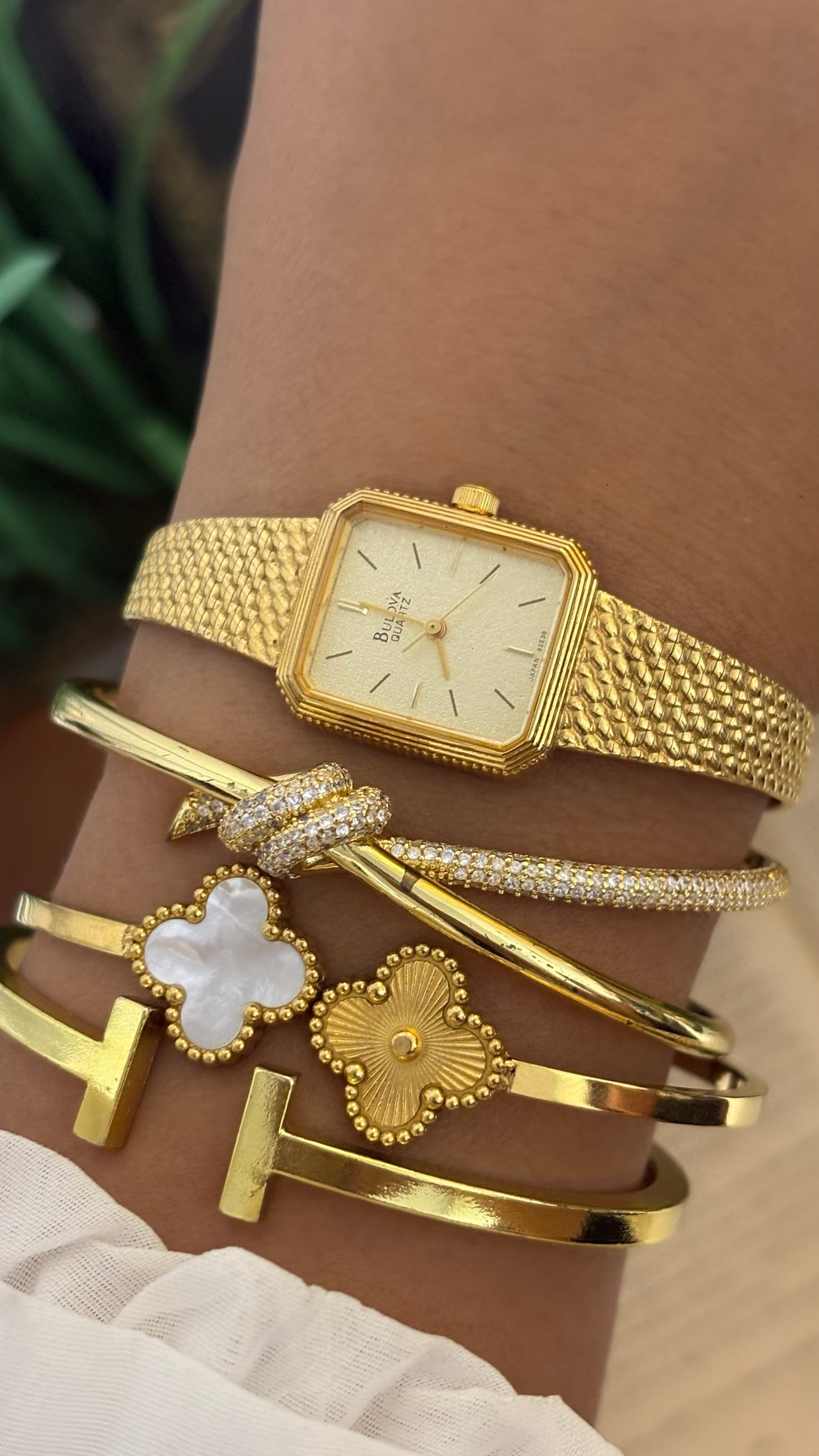 Vintage Bulova Rectangular Watch with Gold Tone Textured Link Strap