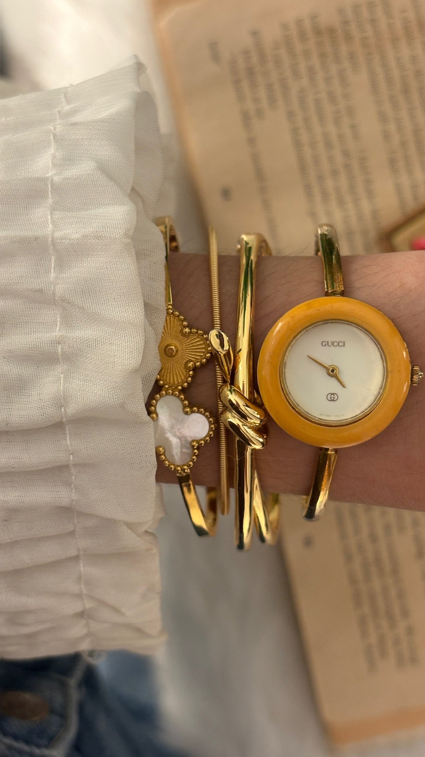 Rare Vintage Gucci Swiss Interchangeable Cherry Line Bezel Bangle Watch Set in Gold Tone Quartz