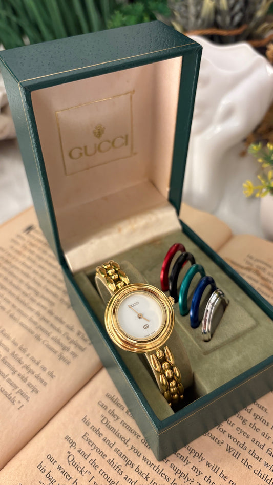 Rare Vintage Gucci Swiss Interchangeable Metal Bezel Rice Link Watch Set in Gold Tone Quartz