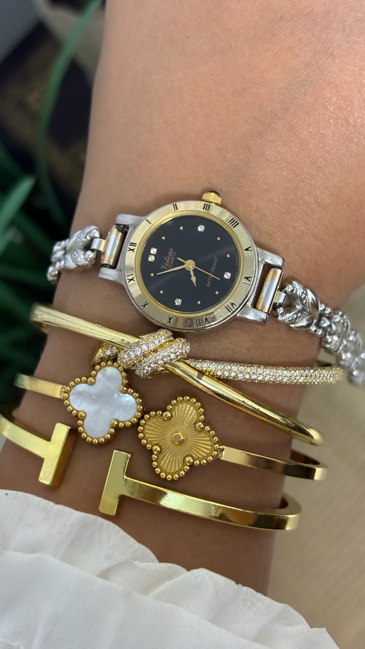Vintage Volcas Two-Tone Watch with Leaf-Link Bracelet