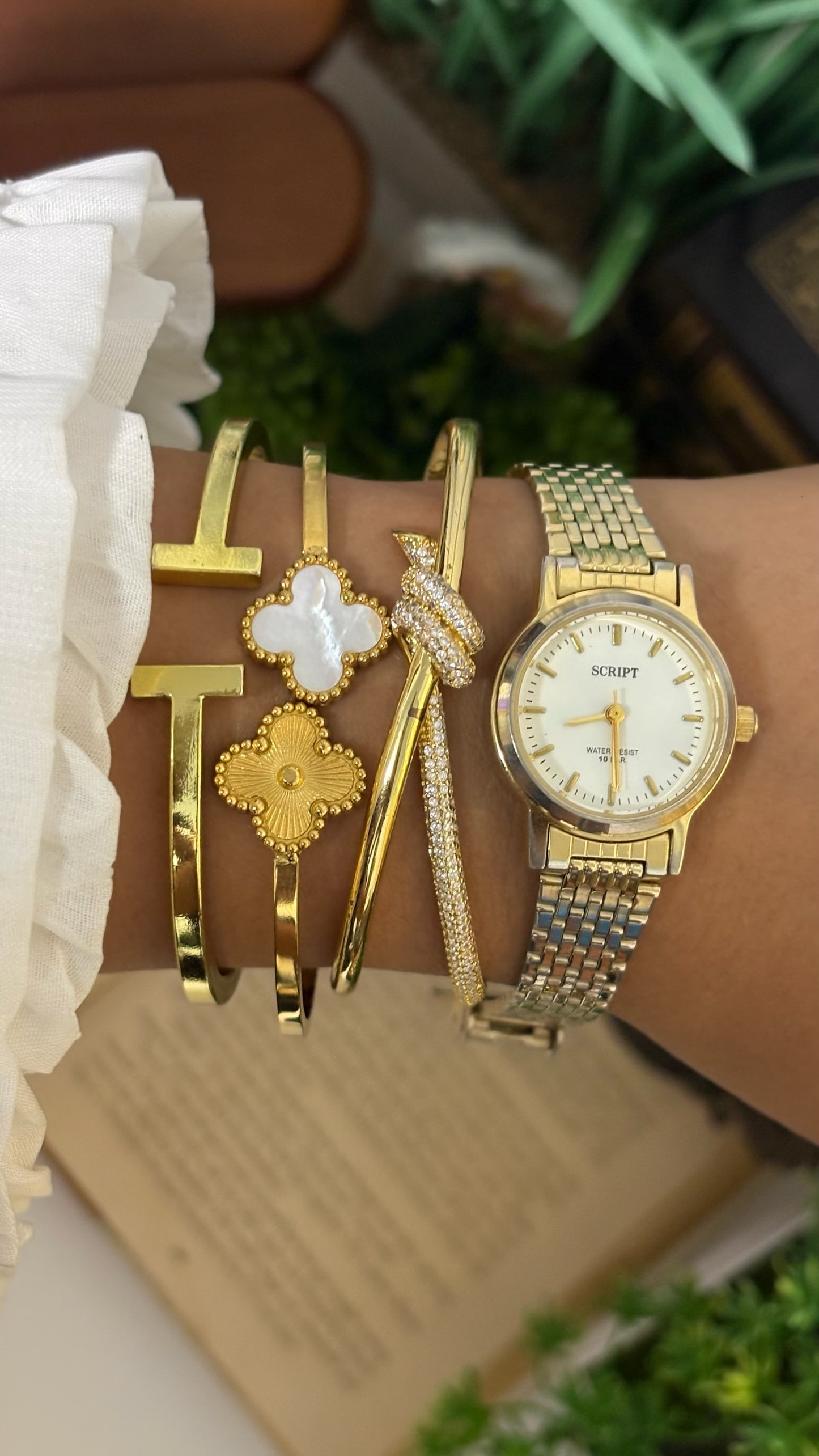 Vintage Jaxis Script Round Watch with Two-Tone Brick Link Bracelet in Gold Tone Quartz
