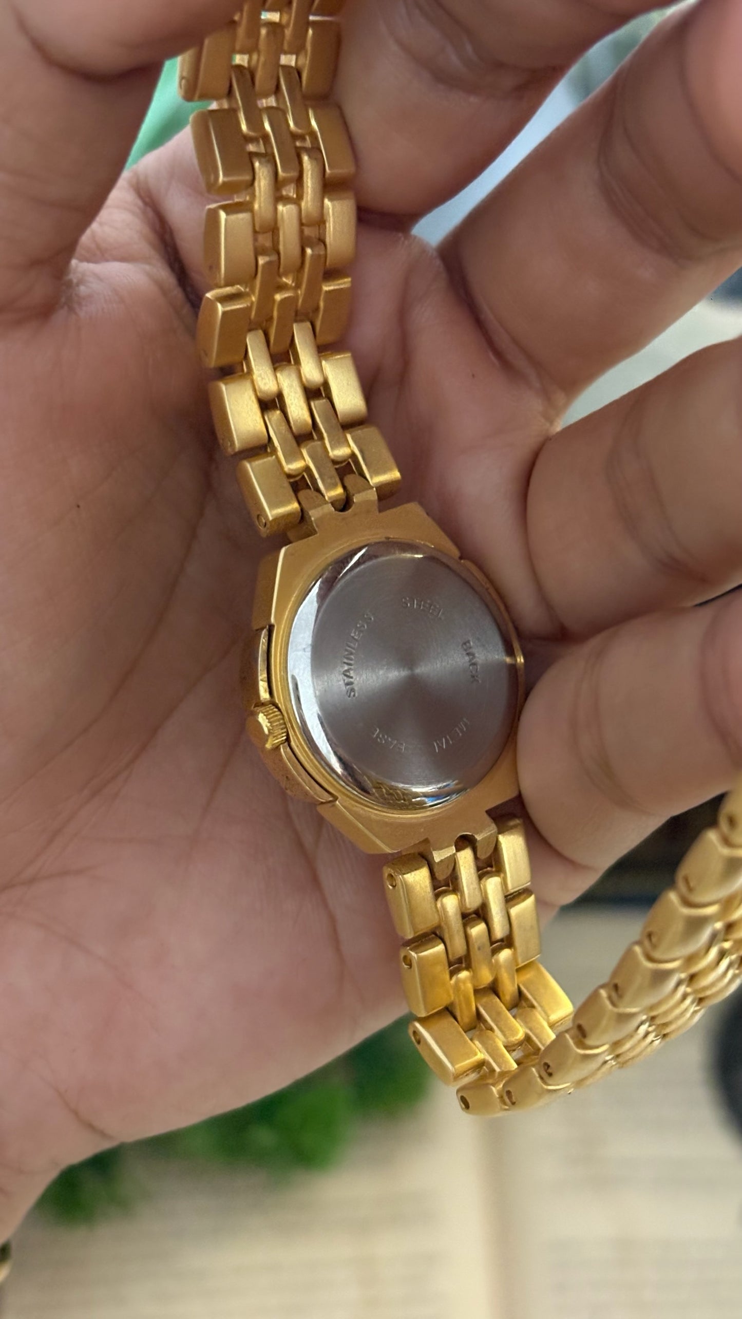 Vintage Martech Round Watch with Gold Tone Link Bracelet