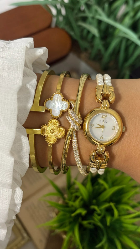 Vintage DiPiU Round Watch with Faux Pearl Double Strand Strap in Gold Tone Quartz