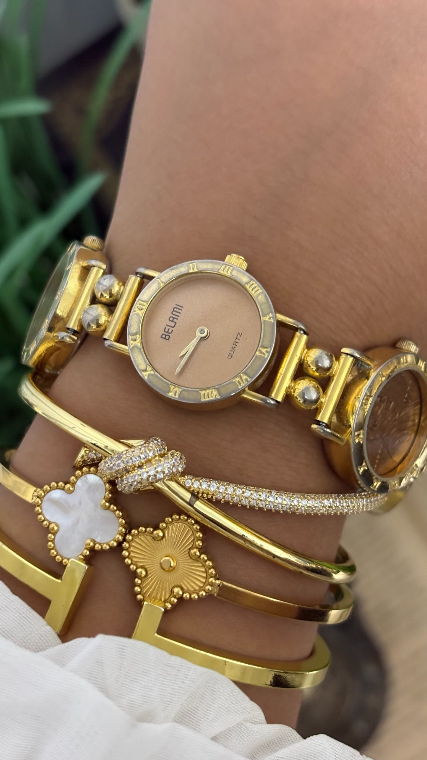 Vintage Belami US Coin Watch with Gold Tone Link Bracelet