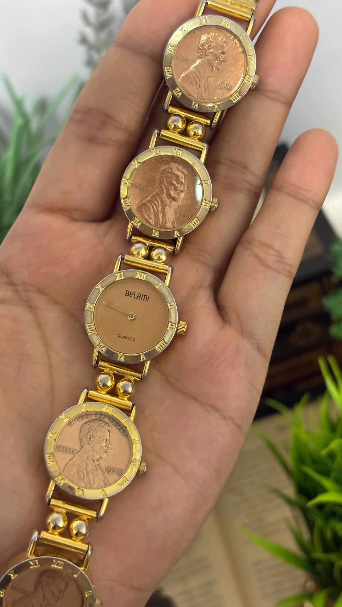 Vintage Belami US Coin Watch with Gold Tone Link Bracelet