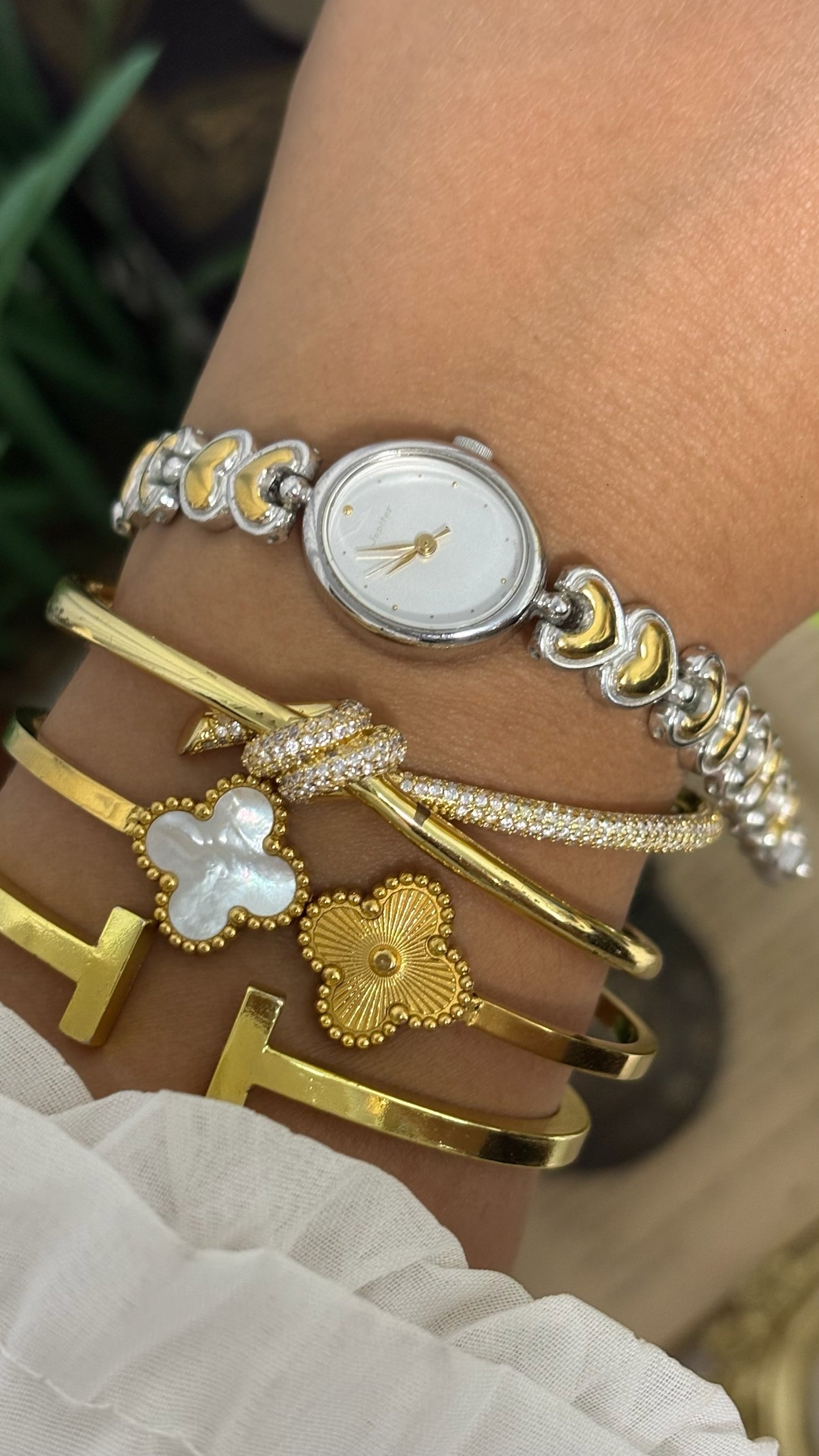 Vintage Orient Jupiter Oval Watch with Two-Tone Heart Link Bracelet