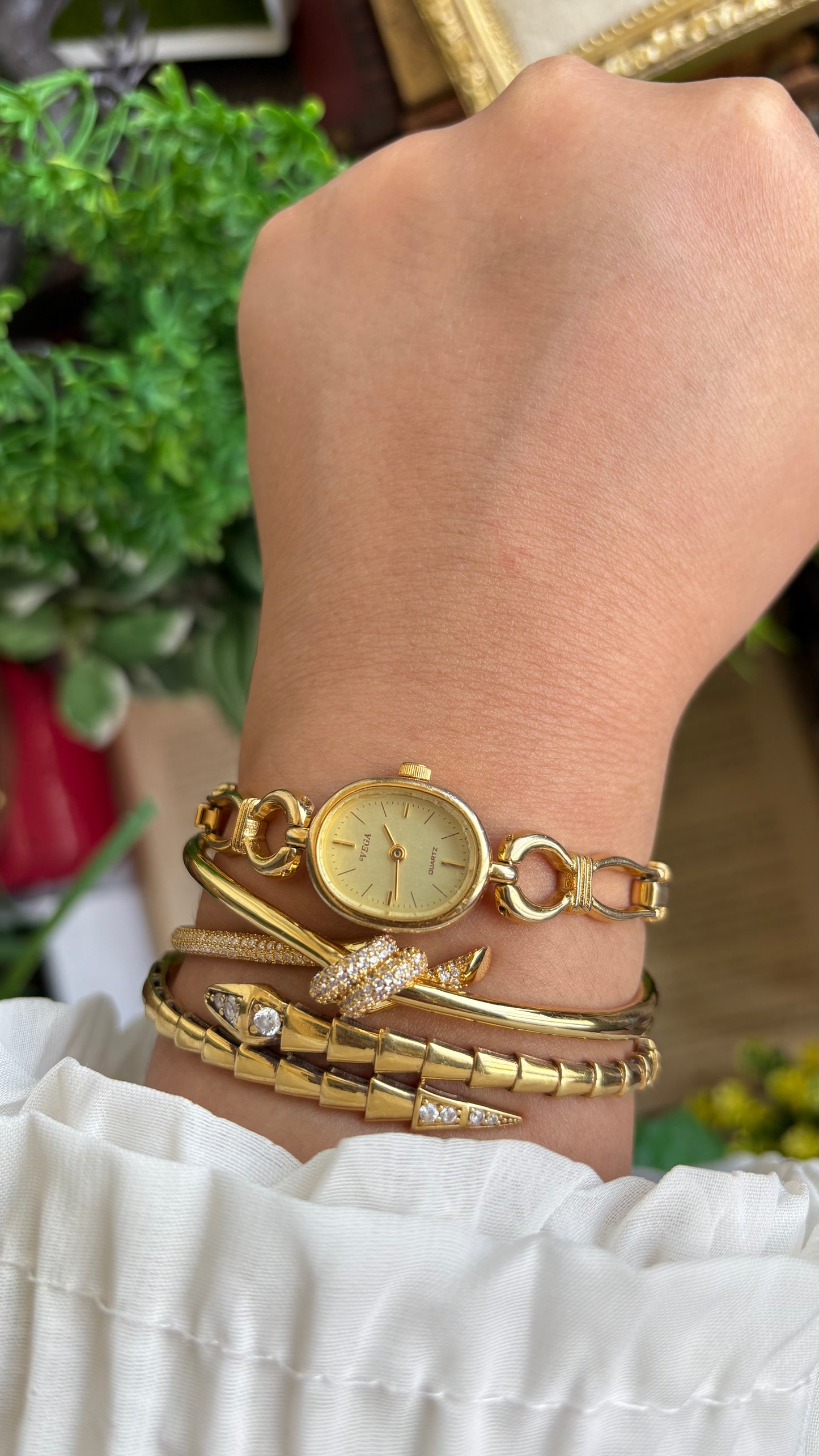 Vintage Vega Citizen Watch in Gold Tone Oval Face