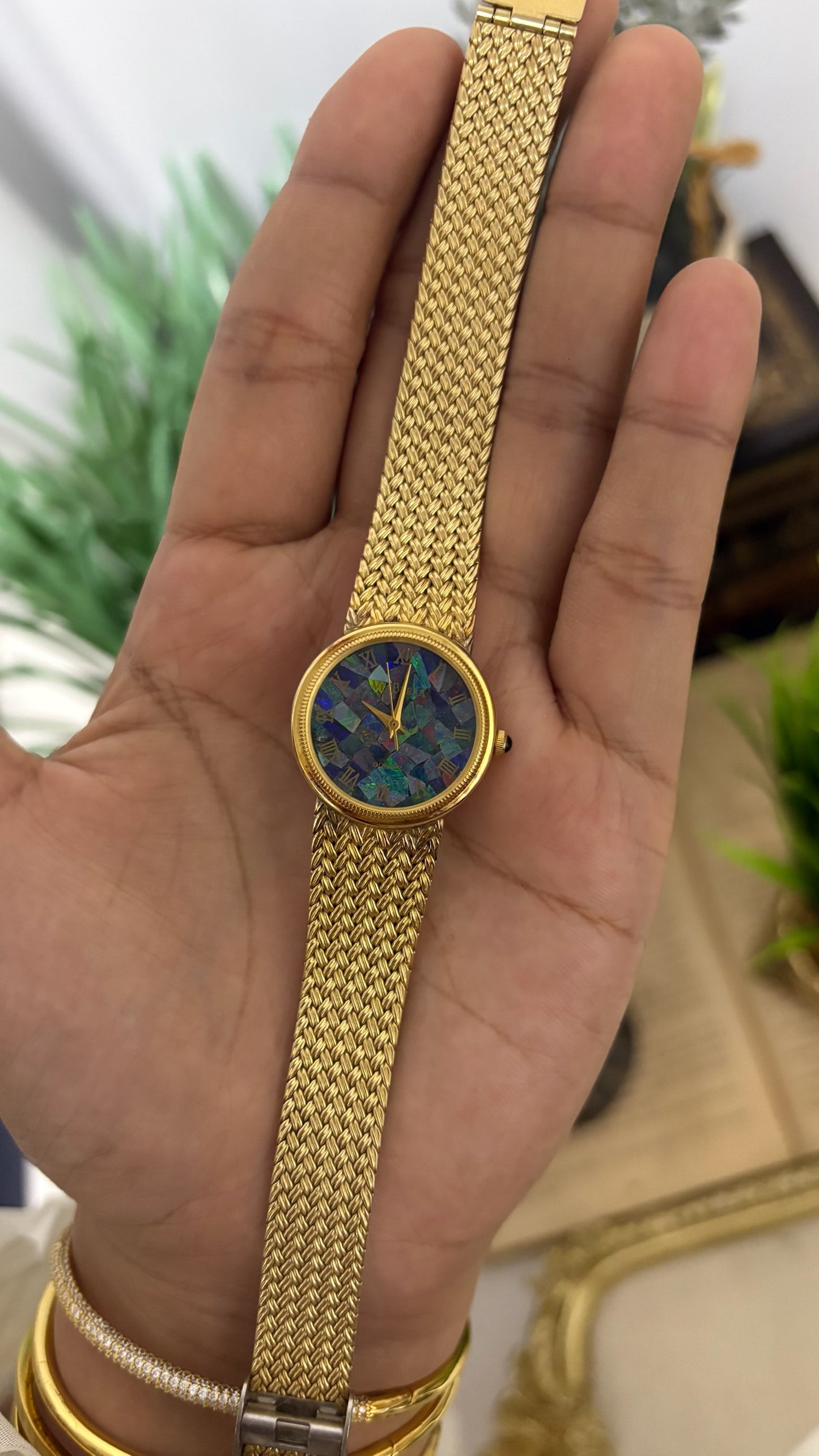 Vintage Via Brera Round Watch with Mosaic Opal Effect Dial and Gold Tone Woven Mesh Strap