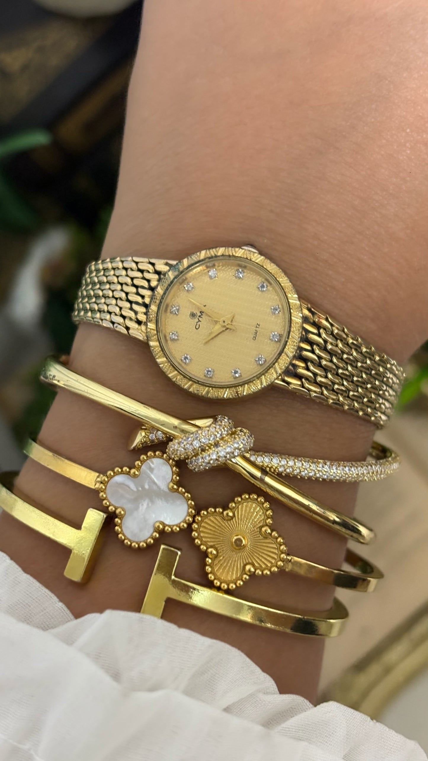 Vintage Cyma Round Watch with Gold Tone Basket Weave Link Strap
