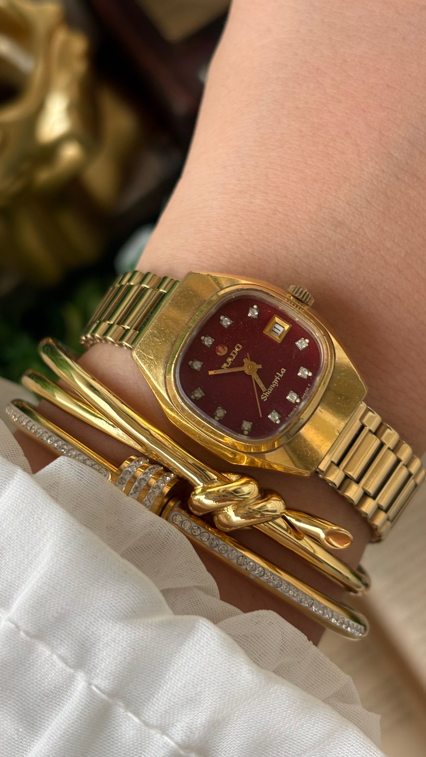 Extremely Rare Vintage Rado Shangri-la Automatic Swiss Watch in Gold Tone Red Television Style Dial
