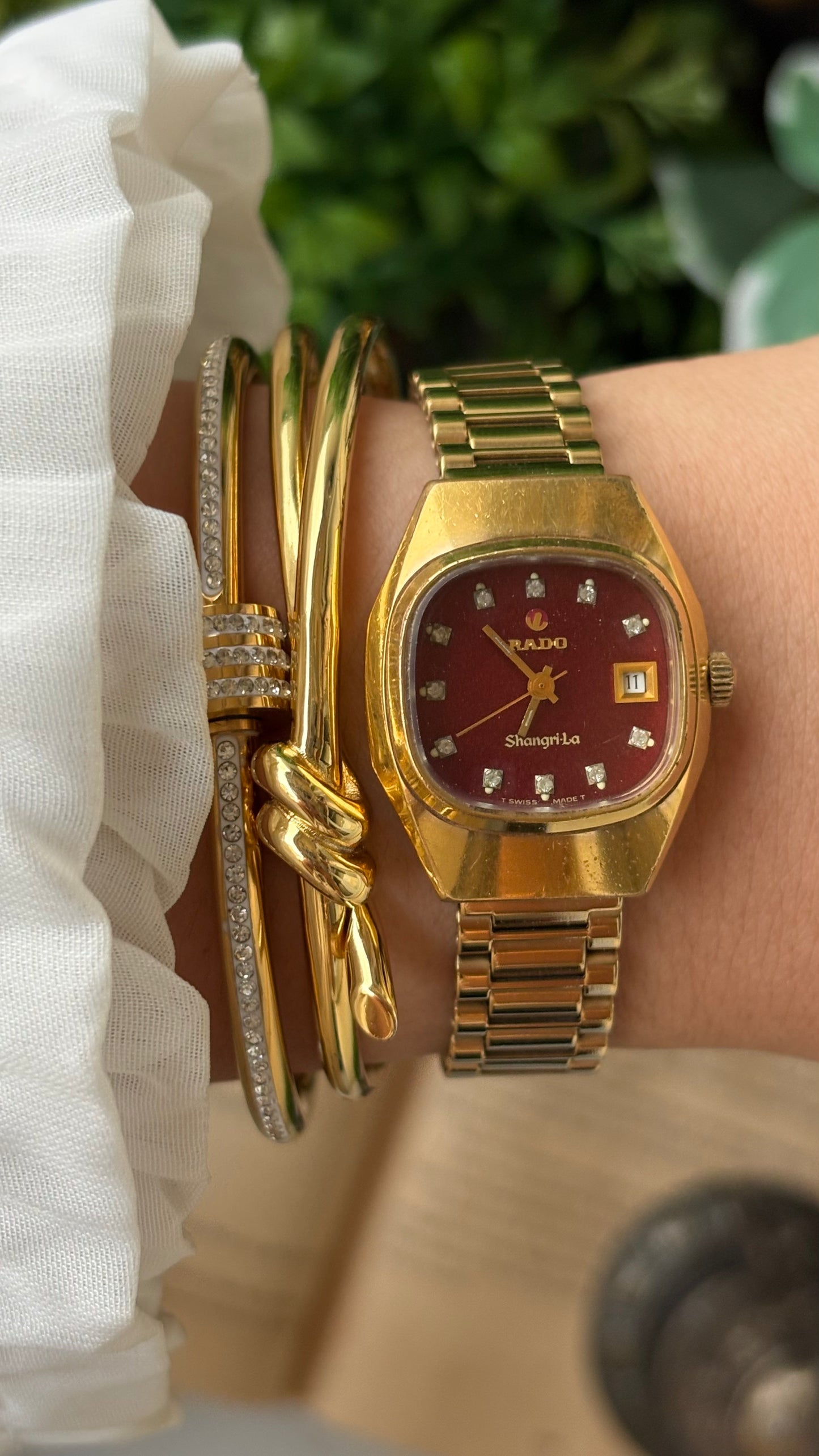 Extremely Rare Vintage Rado Shangri-la Automatic Swiss Watch in Gold Tone Red Television Style Dial