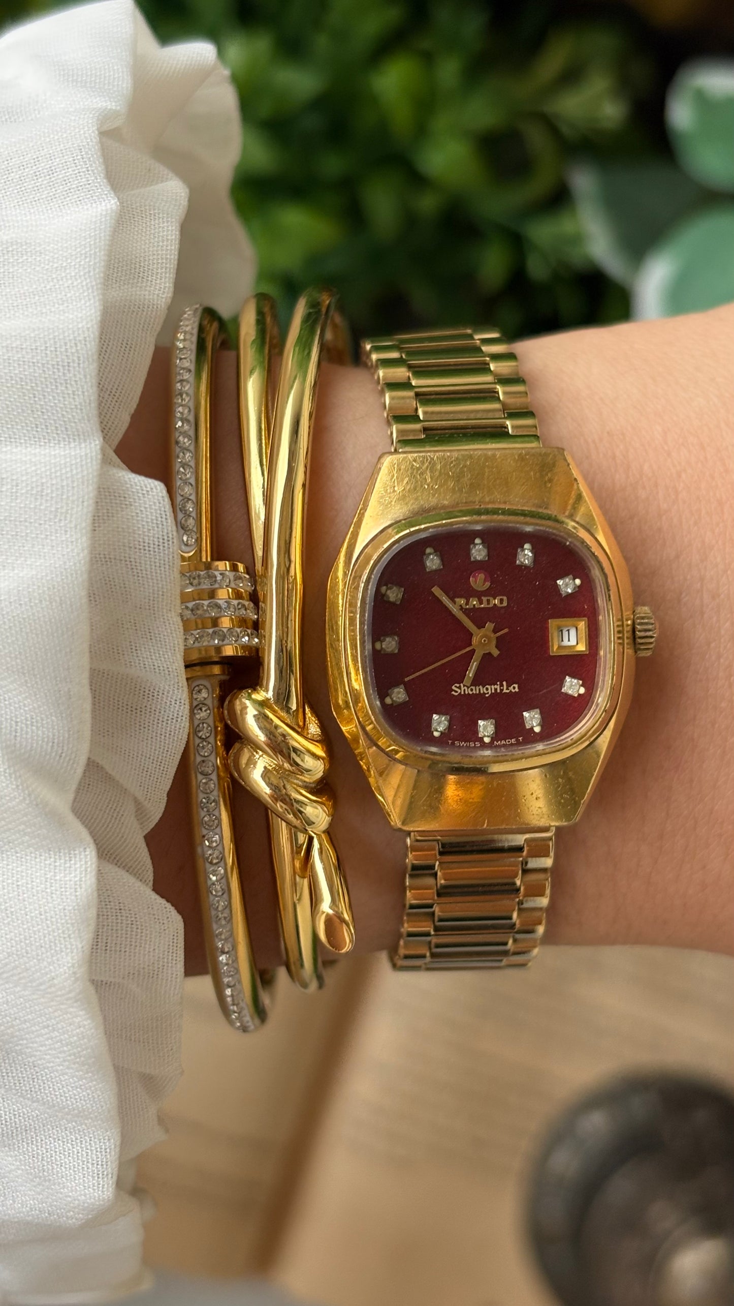 Extremely Rare Vintage Rado Shangri-la Automatic Swiss Watch in Gold Tone Red Television Style Dial