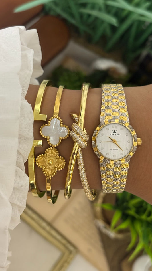 Vintage Royal King Round Watch with Two-Tone Textured Integrated Strap