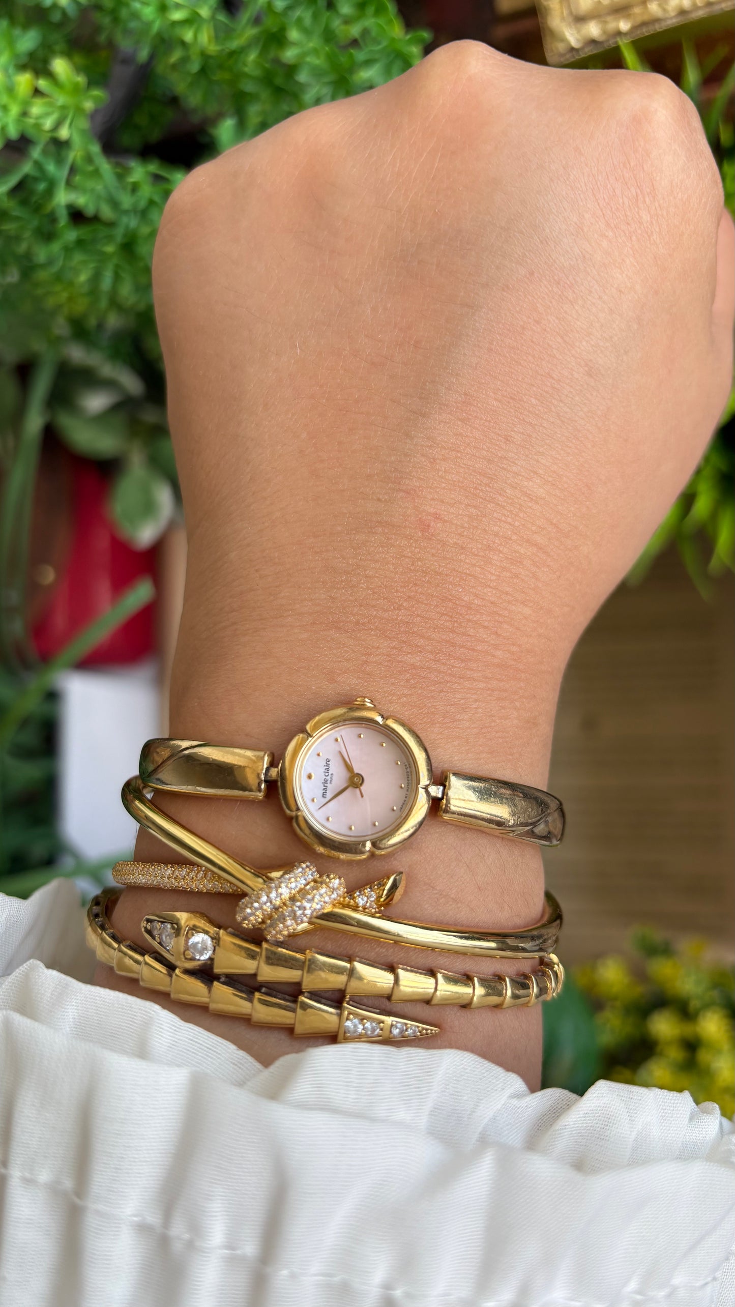 Vintage Marie Claire Watch in Gold Tone Flower Bezel Pink Pearl Dial