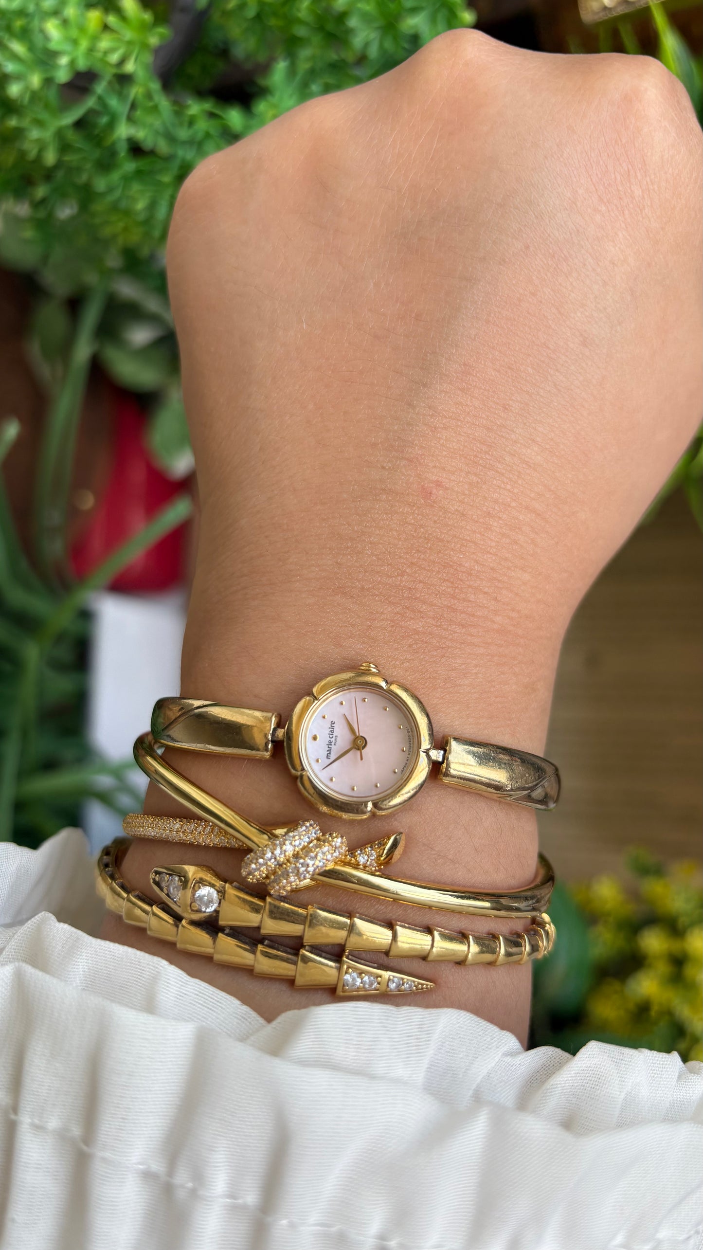 Vintage Marie Claire Watch in Gold Tone Flower Bezel Pink Pearl Dial