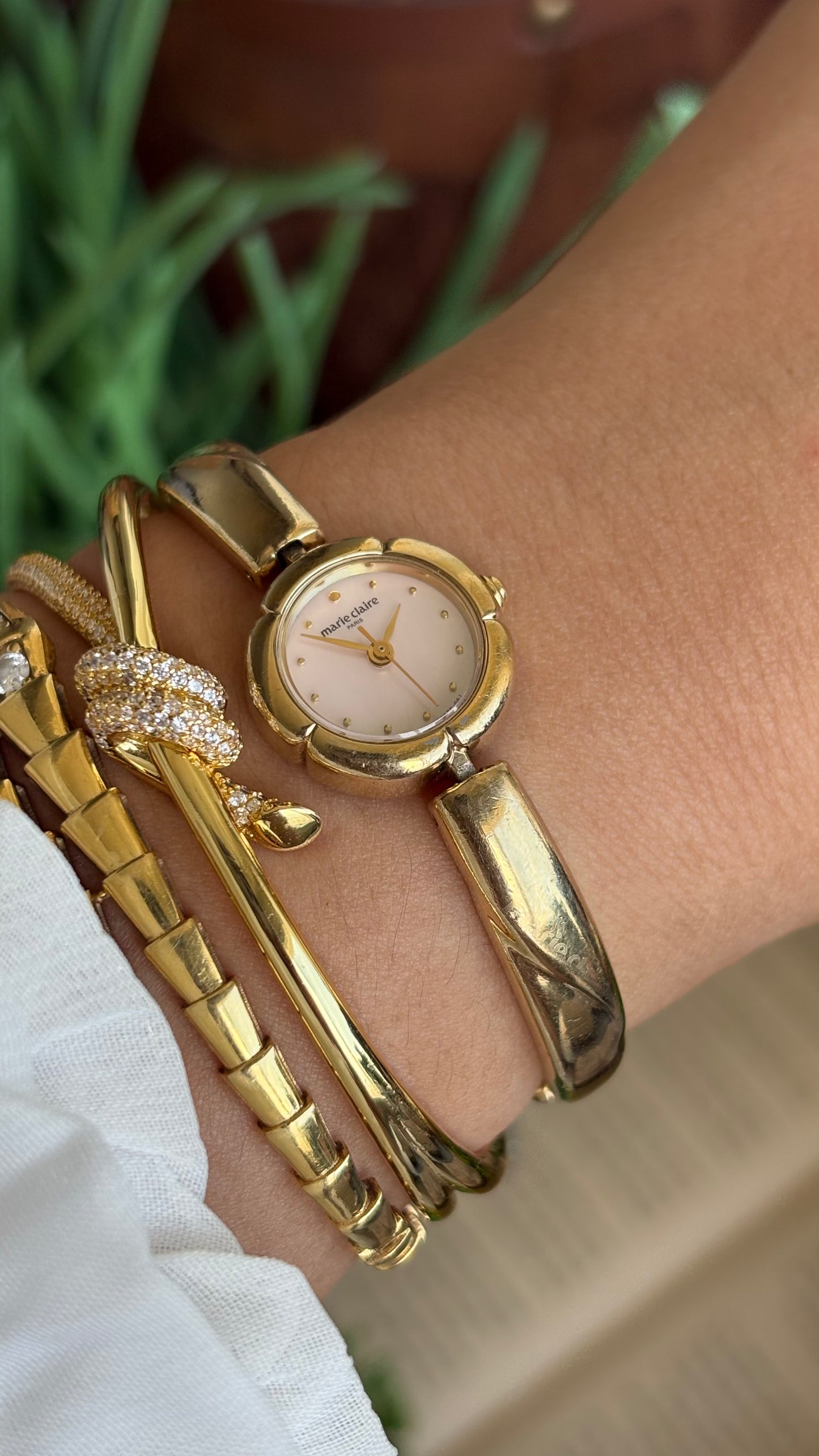 Vintage Marie Claire Watch in Gold Tone Flower Bezel Pink Pearl Dial