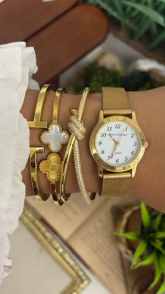 Vintage Henry Cremieux Round Watch with White Dial and Gold Tone Mesh Strap