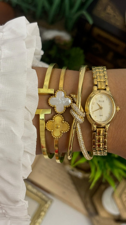 Vintage Elle Paris Oval Watch with Gold Tone Link Bracelet Quartz