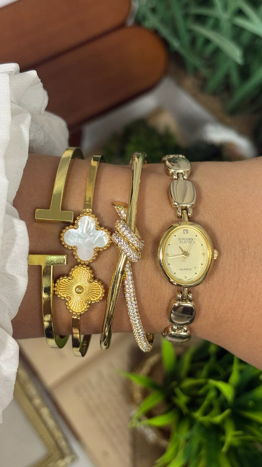 Vintage Sunlord Playth Round Watch with Gold Tone Pebble Link Bracelet Quartz